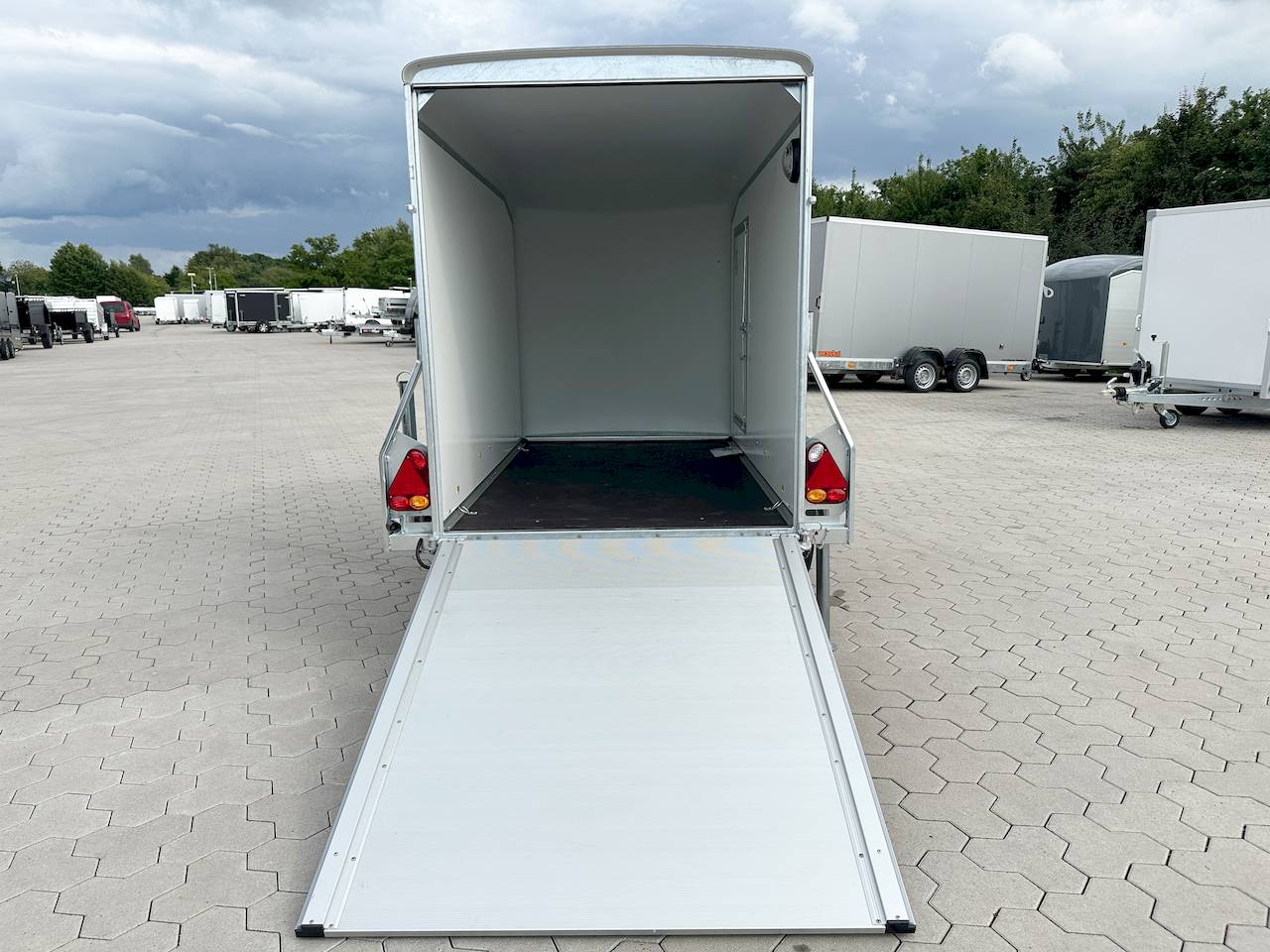 CHEVAL LIBERTE DEBON C255 V2 WABENKERN