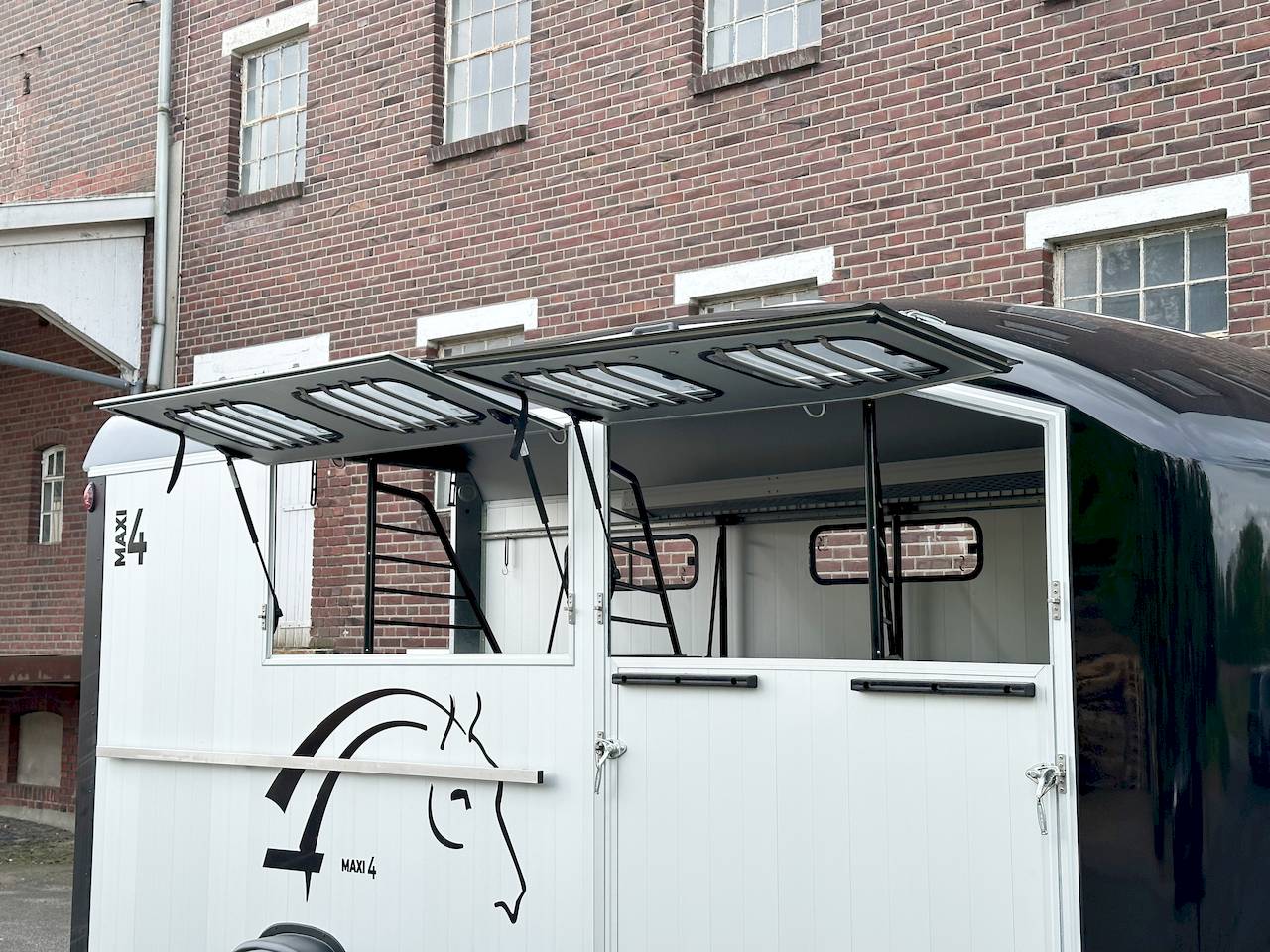 CHEVAL LIBERTE MAXI 4 SCHRÄGSTEHER