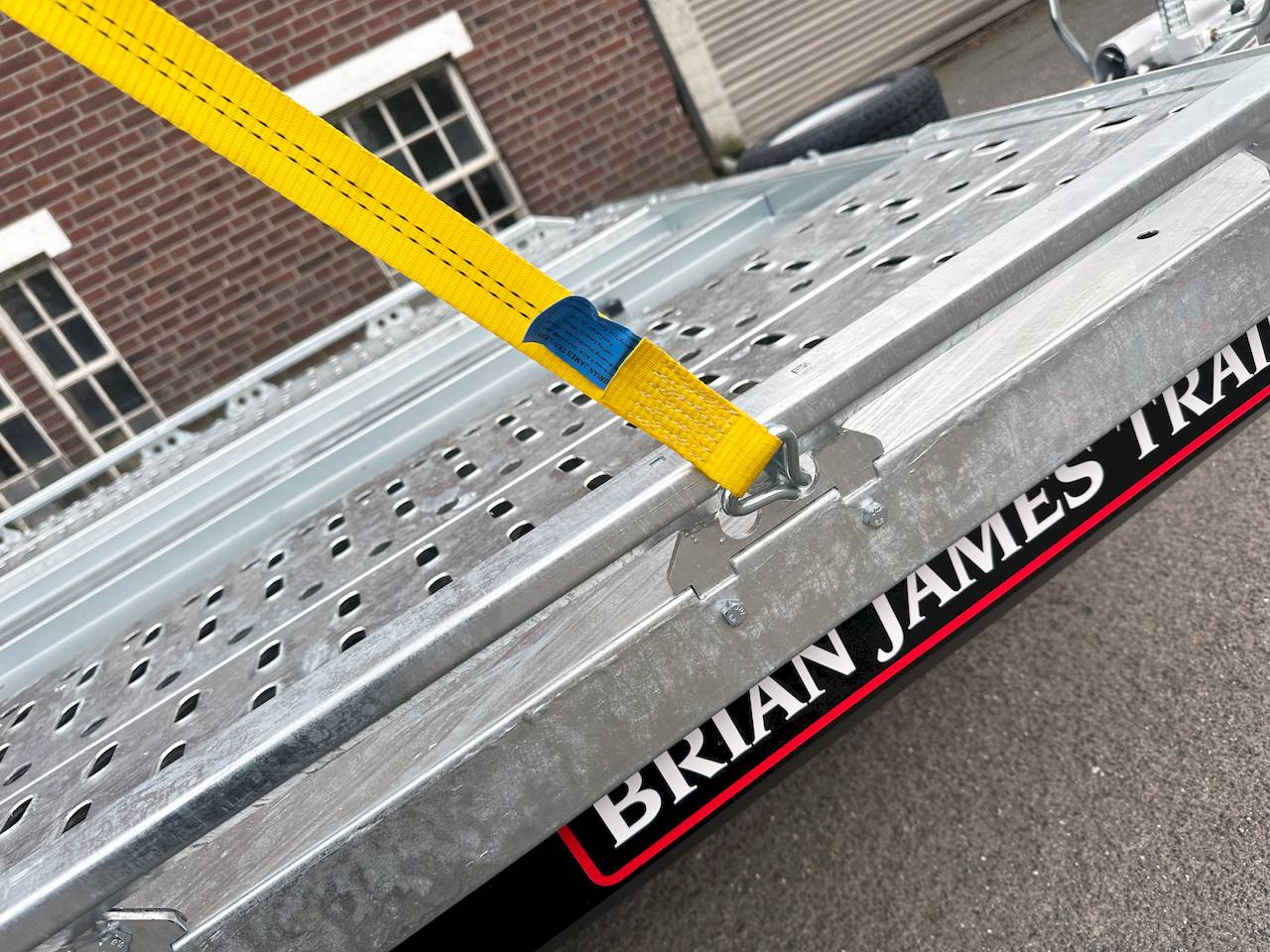 BRIAN JAMES T TRANSPORTER 231-5522-35-3-10 | TRIDEM 10" | RAMPEN 2,35M