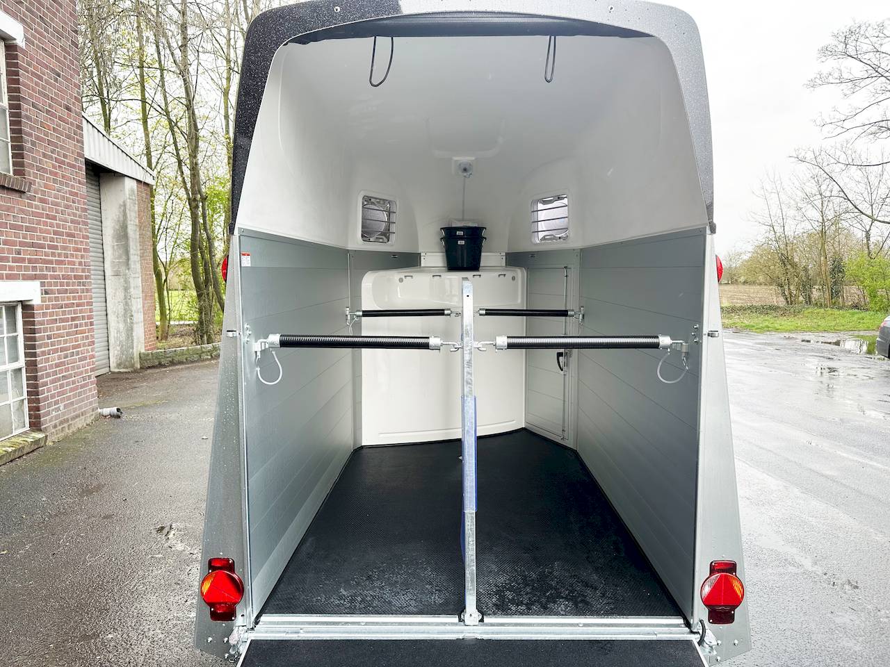 HUMBAUR EQUITOS ALU 2000 | BLACK