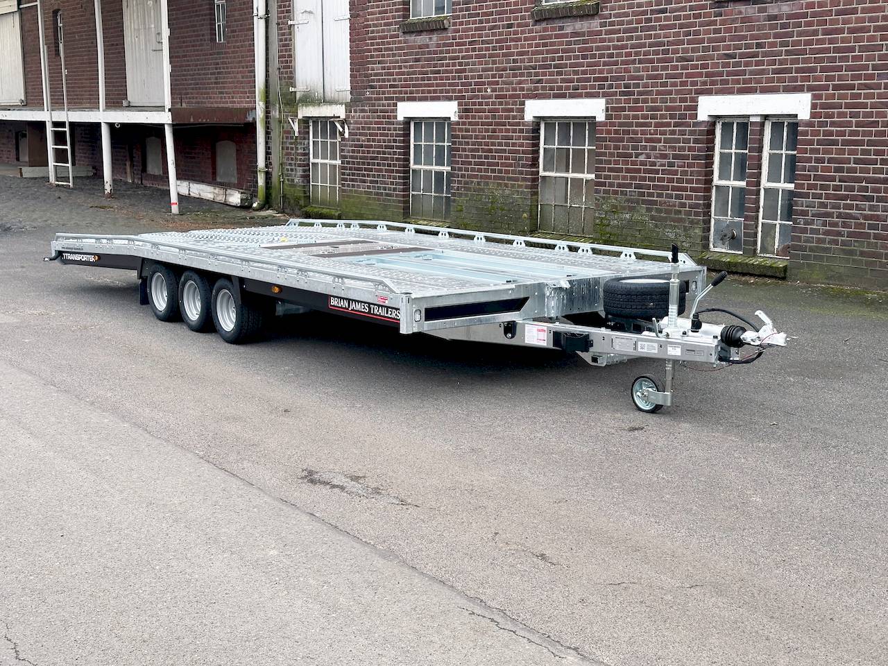 BRIAN JAMES T TRANSPORTER 231-5522-35-3-10 | TRIDEM 10" | RAMPEN 2,35M