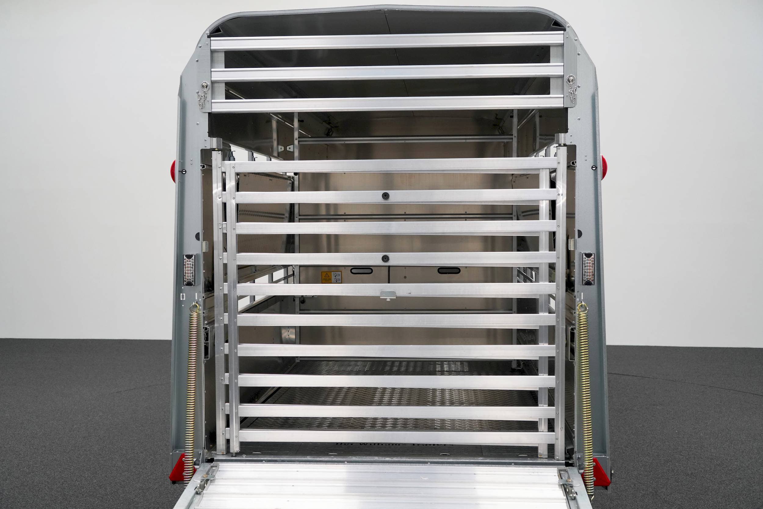 IFOR WILLIAMS TA510GT | 16x7 | TANK | DOPPELSTOCK