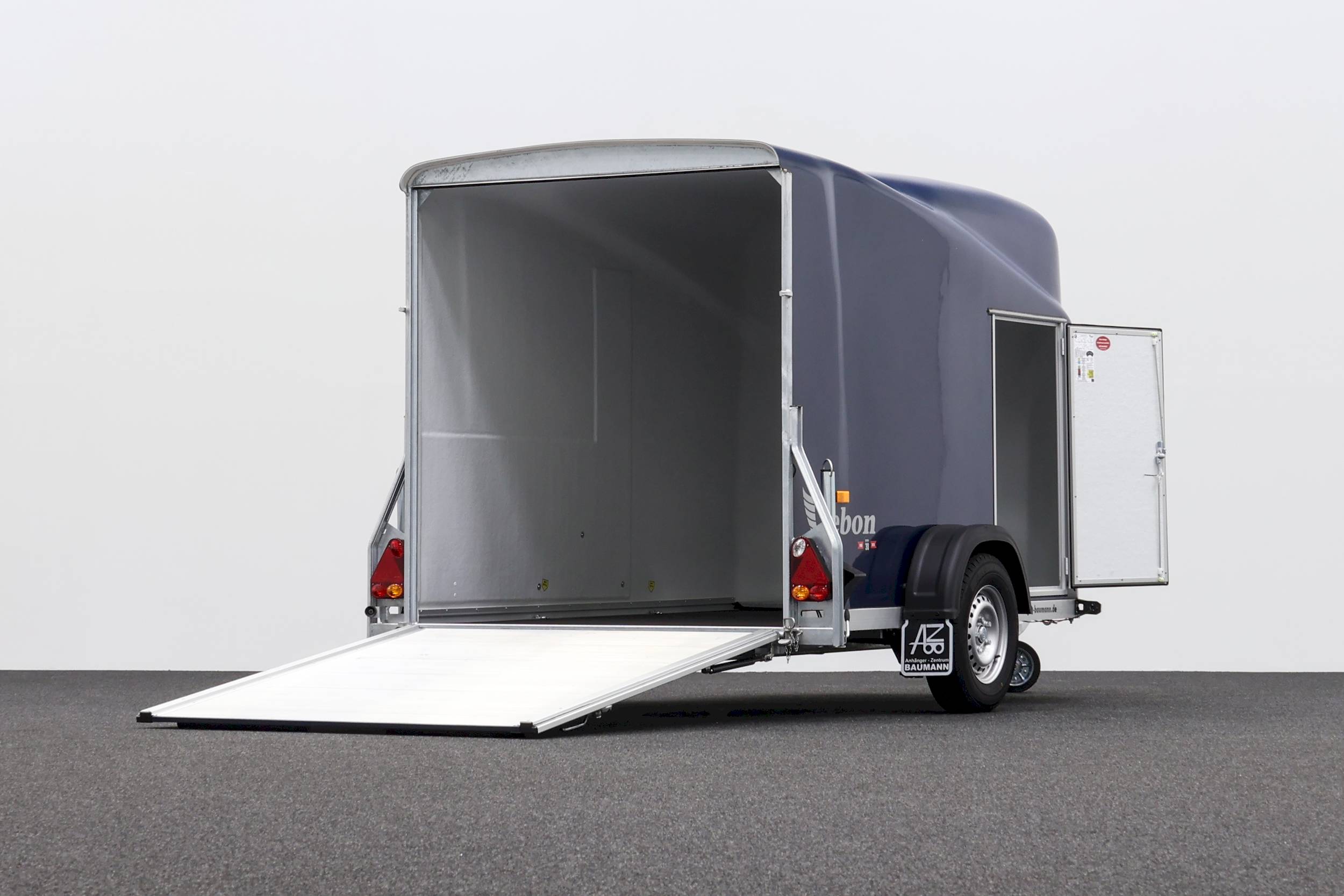 CHEVAL LIBERTE DEBON CARGO 1300