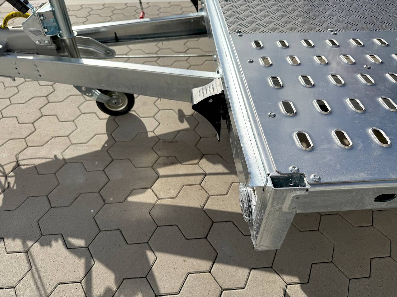 MARTZ GT PLUS 850/3 S 3,5T | ALUBODEN MITTIG | ALURAMPEN
