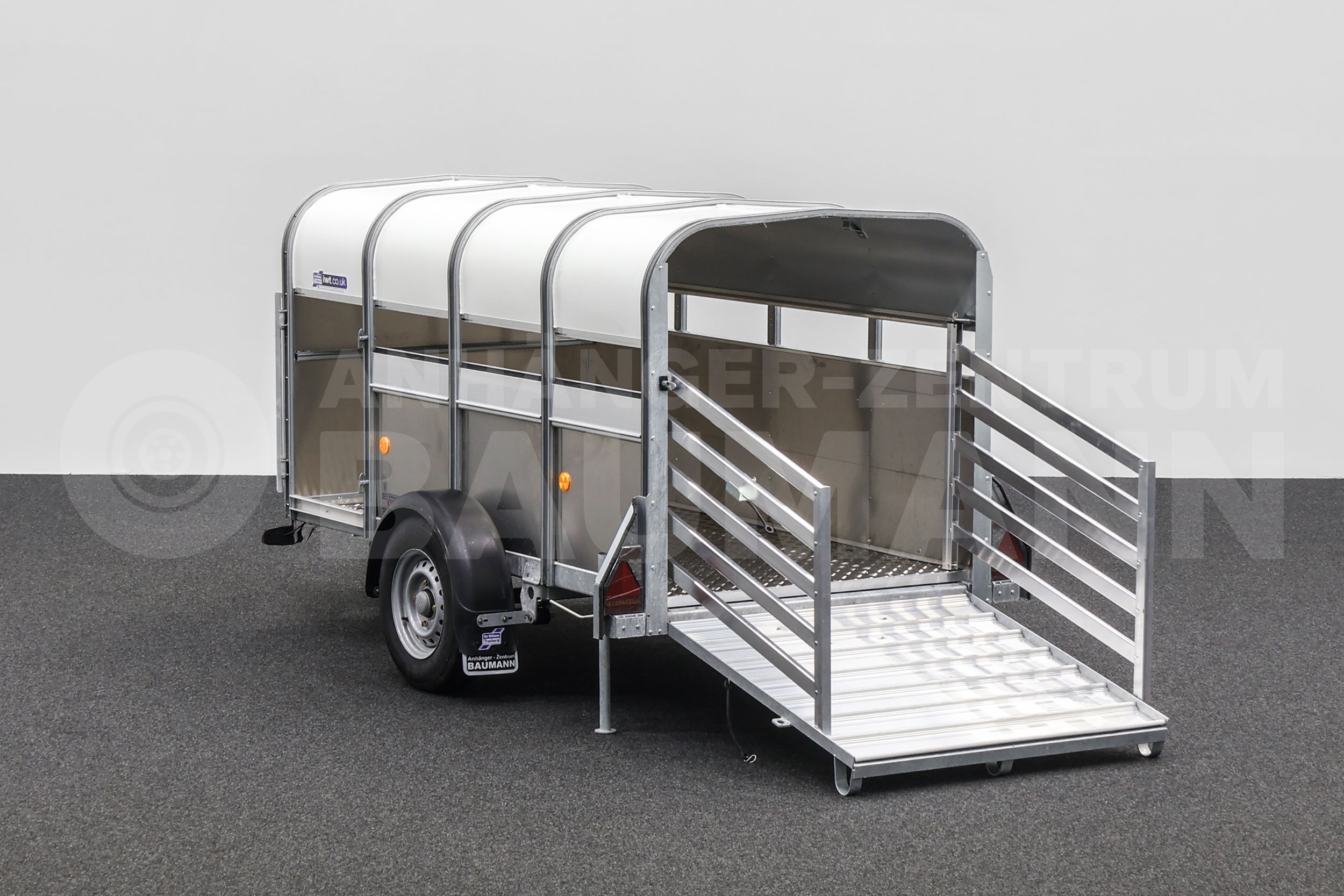 IFOR WILLIAMS P8G | 8x4 | 1400KG | STÜTZEN