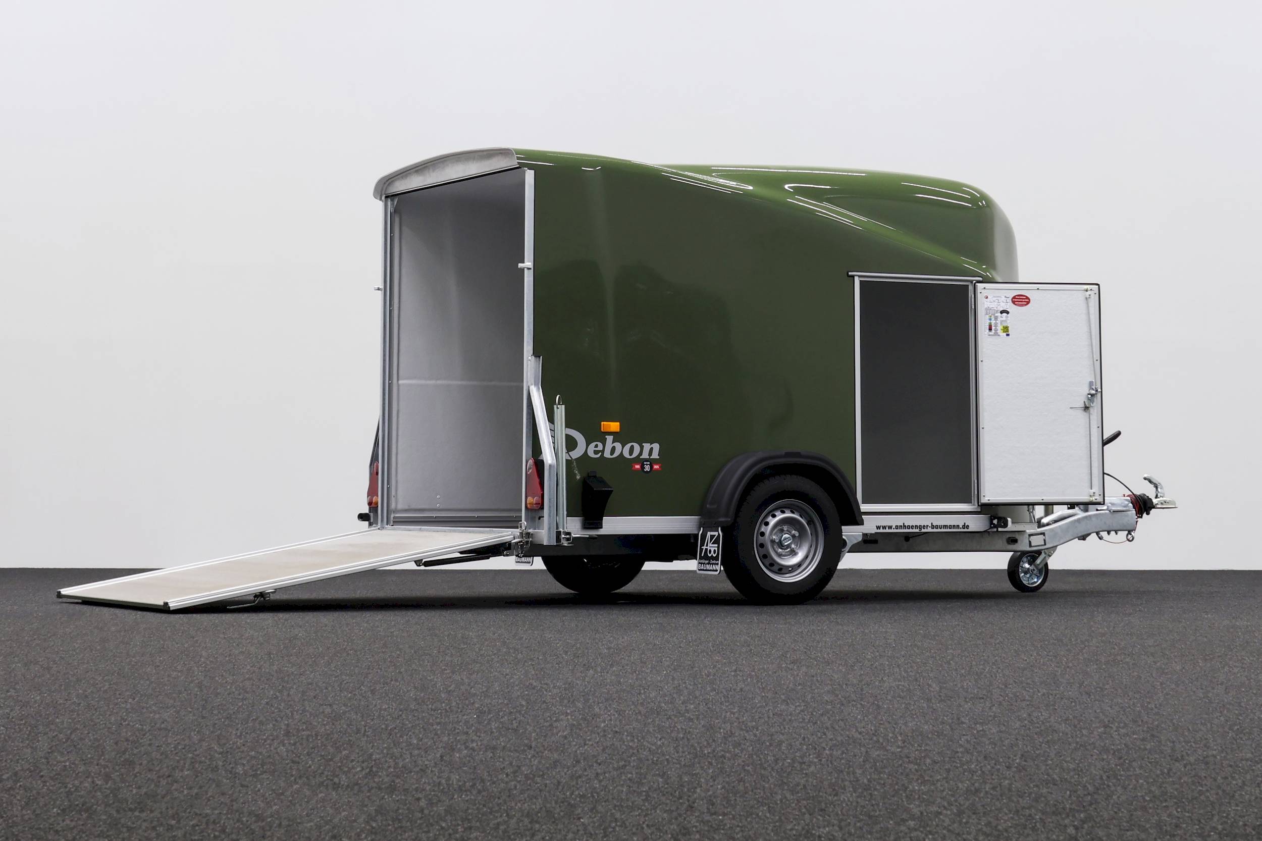 CHEVAL LIBERTE DEBON CARGO 1300