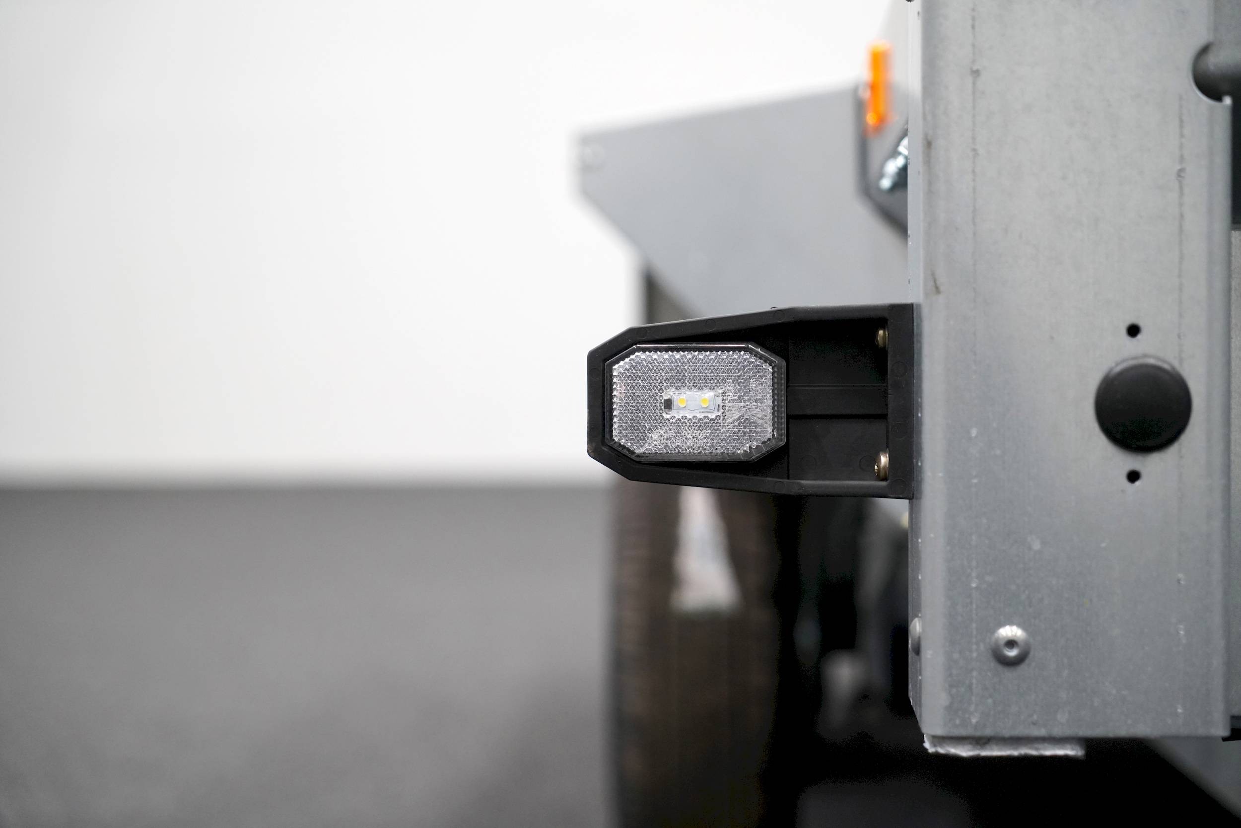 IFOR WILLIAMS GX105HD | SKIDS