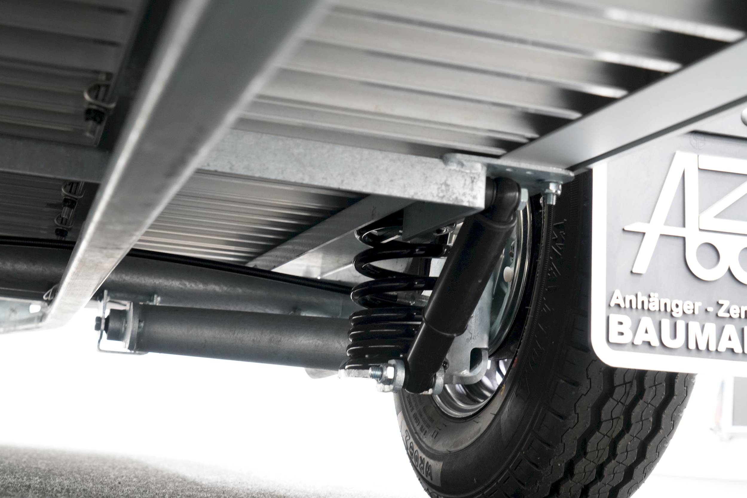 CHEVAL LIBERTE DEBON C400 WABENKERN ROADSTER