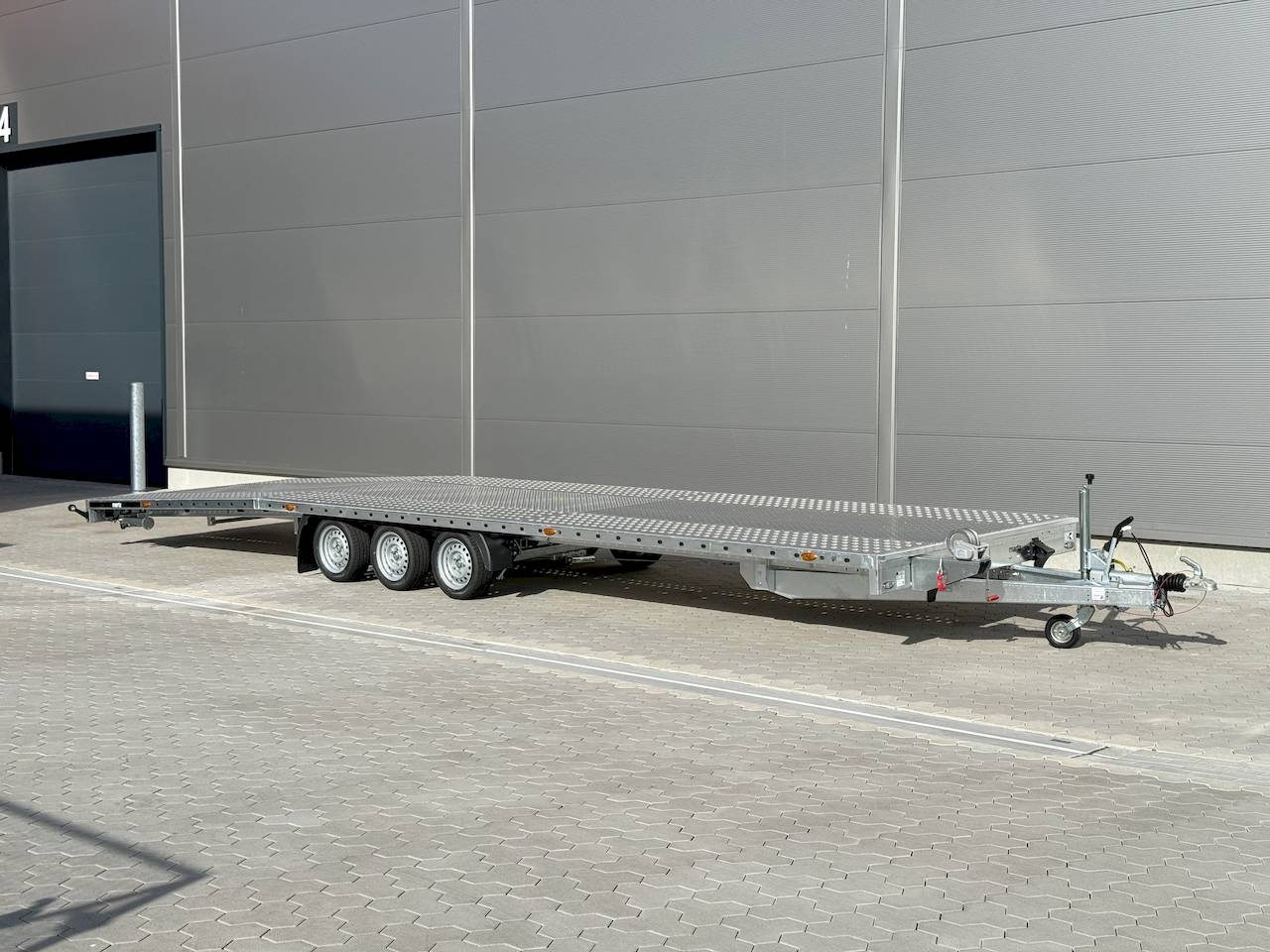 MARTZ GT PLUS 850/3 S 3,5T | ALUBODEN MITTIG | ALURAMPEN
