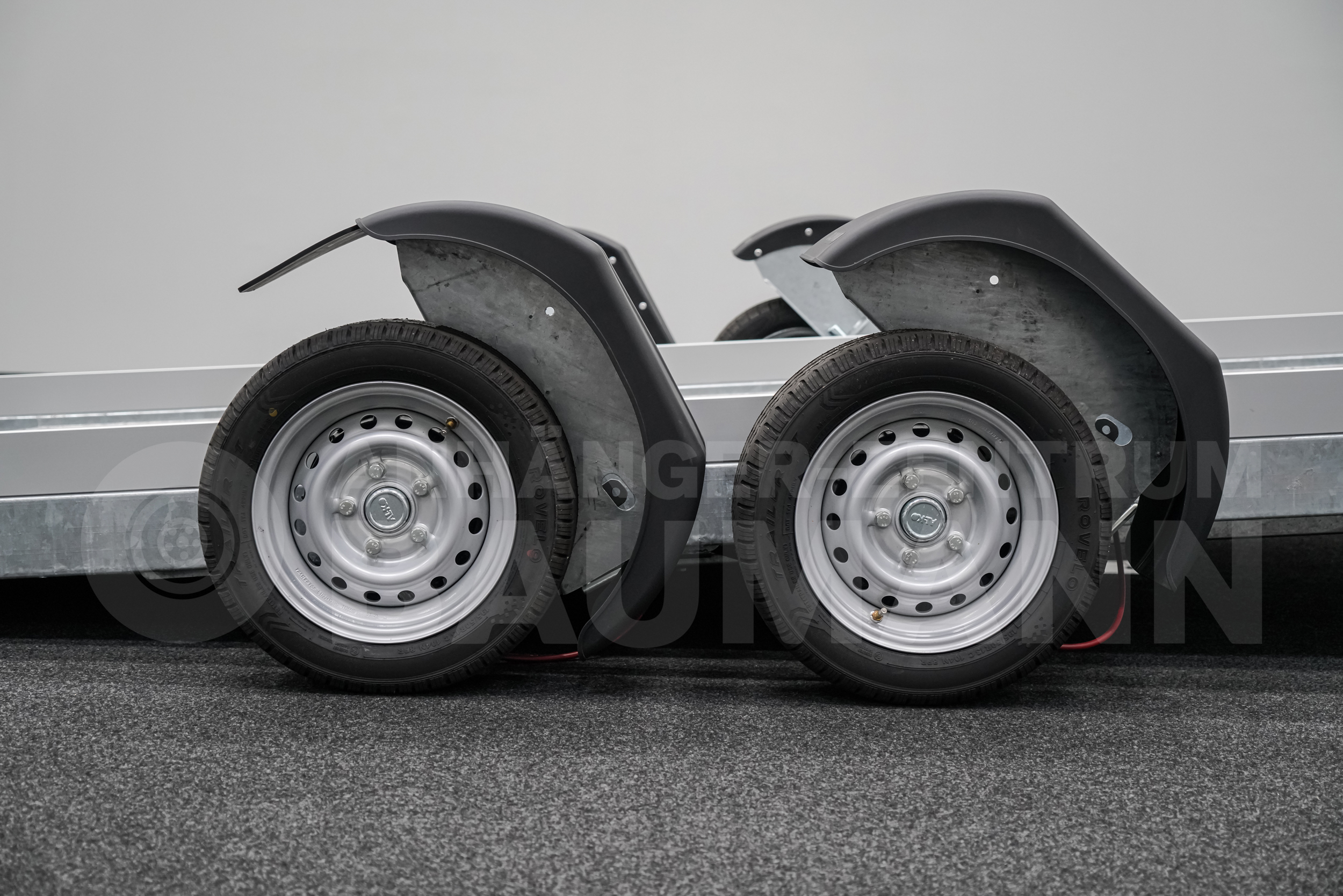 VEZEKO HUSKY CAR FB 35.39