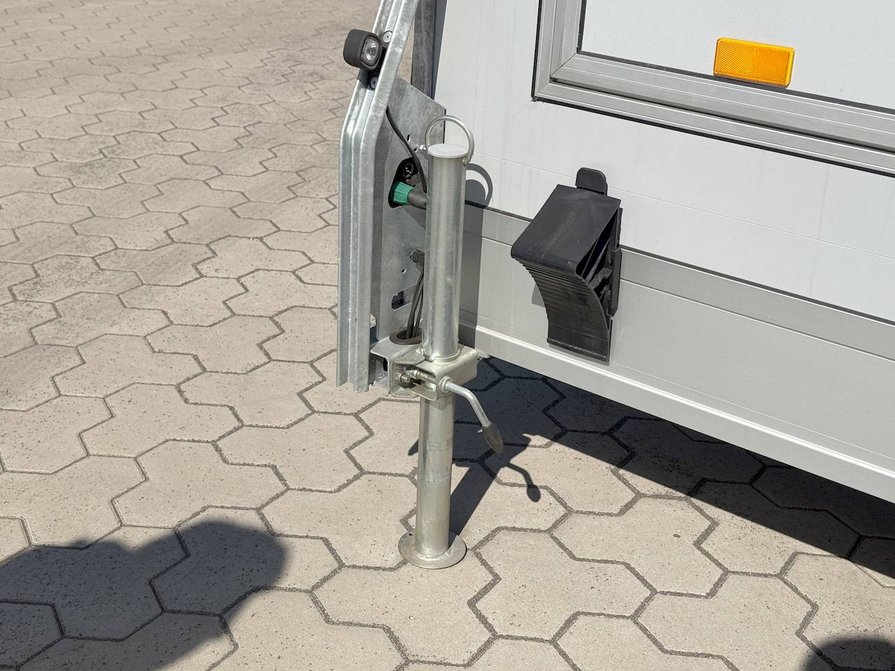 CHEVAL LIBERTE DEBON C400 WABENKERN ROADSTER