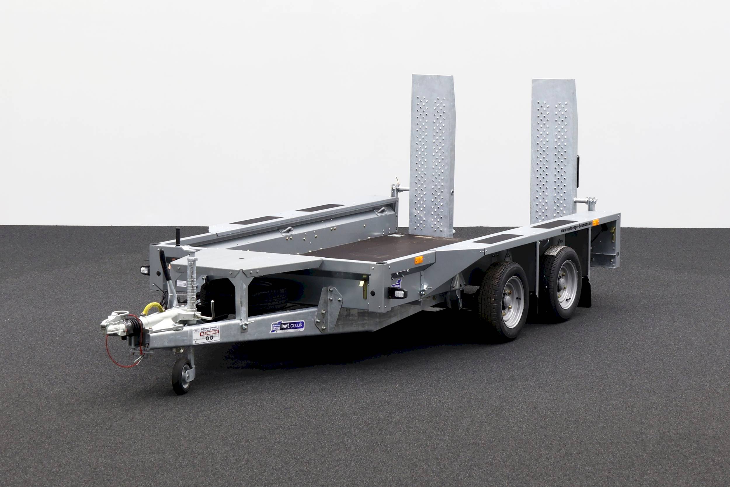 IFOR WILLIAMS GX105HD | SKIDS