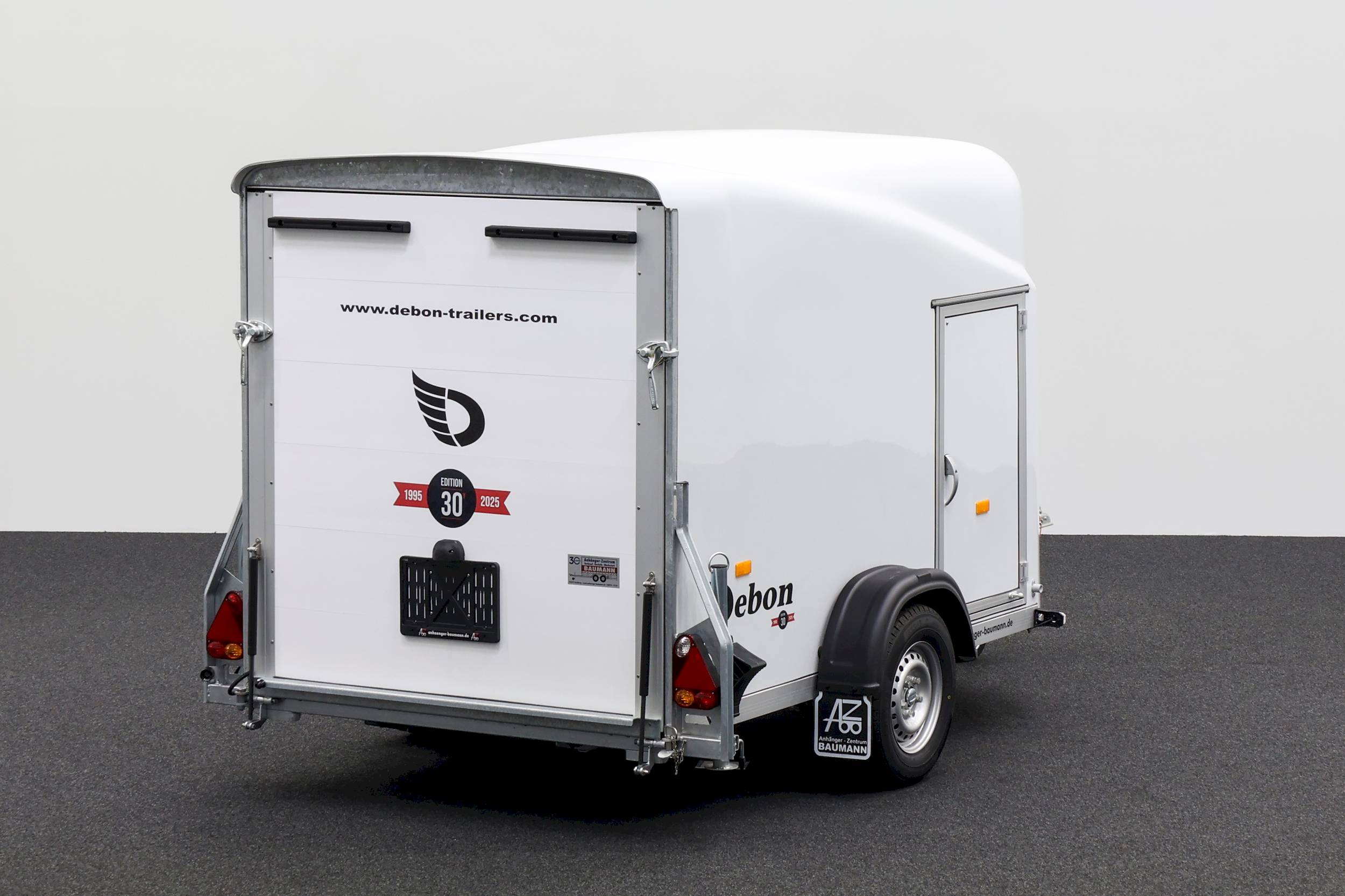 CHEVAL LIBERTE DEBON CARGO 1300