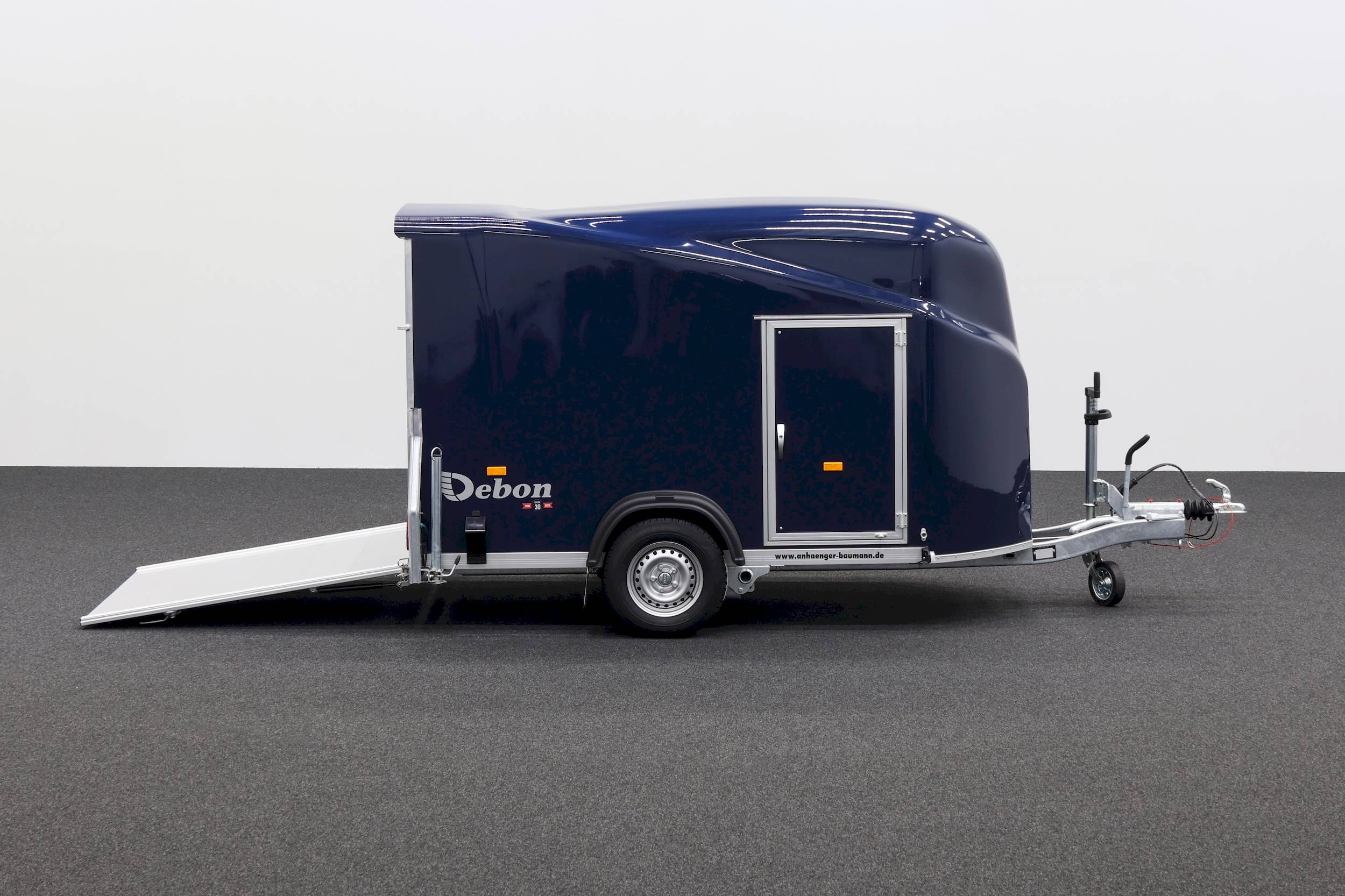 CHEVAL LIBERTE DEBON CARGO 1300