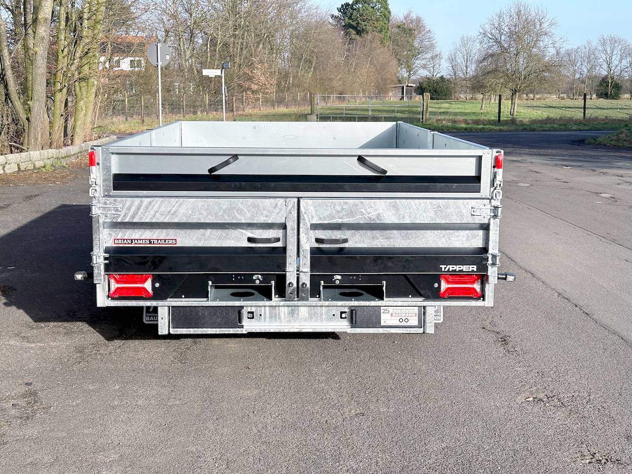 BRIAN JAMES TIPPER 526-3620-35-3-12 | TRIDEM | HECKTÜREN | BORDWANDAUFSATZ 30CM