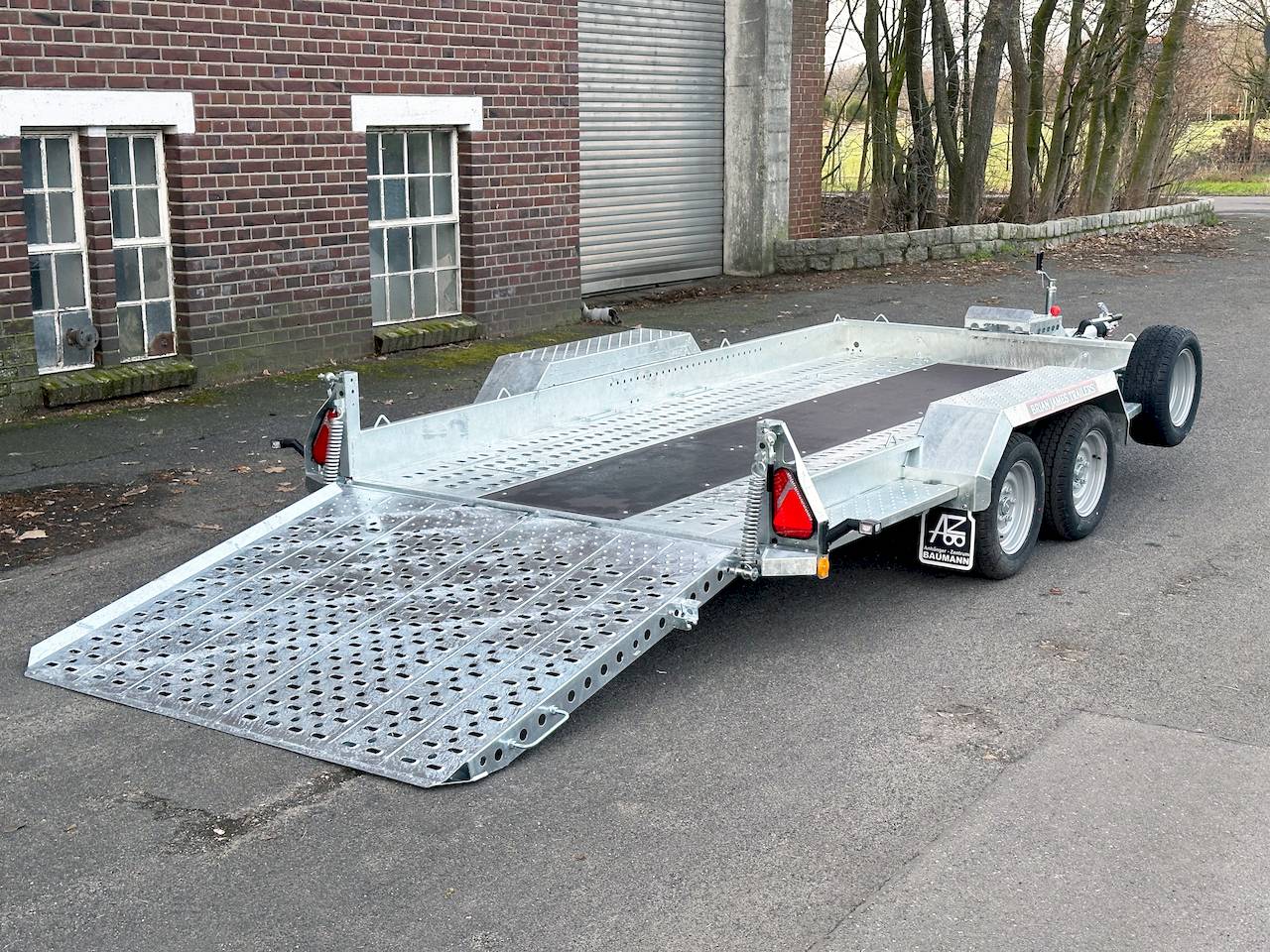 BRIAN JAMES DIGGER PLANT 543-3717-35-2-12 | SCHWERLASTRAMPE