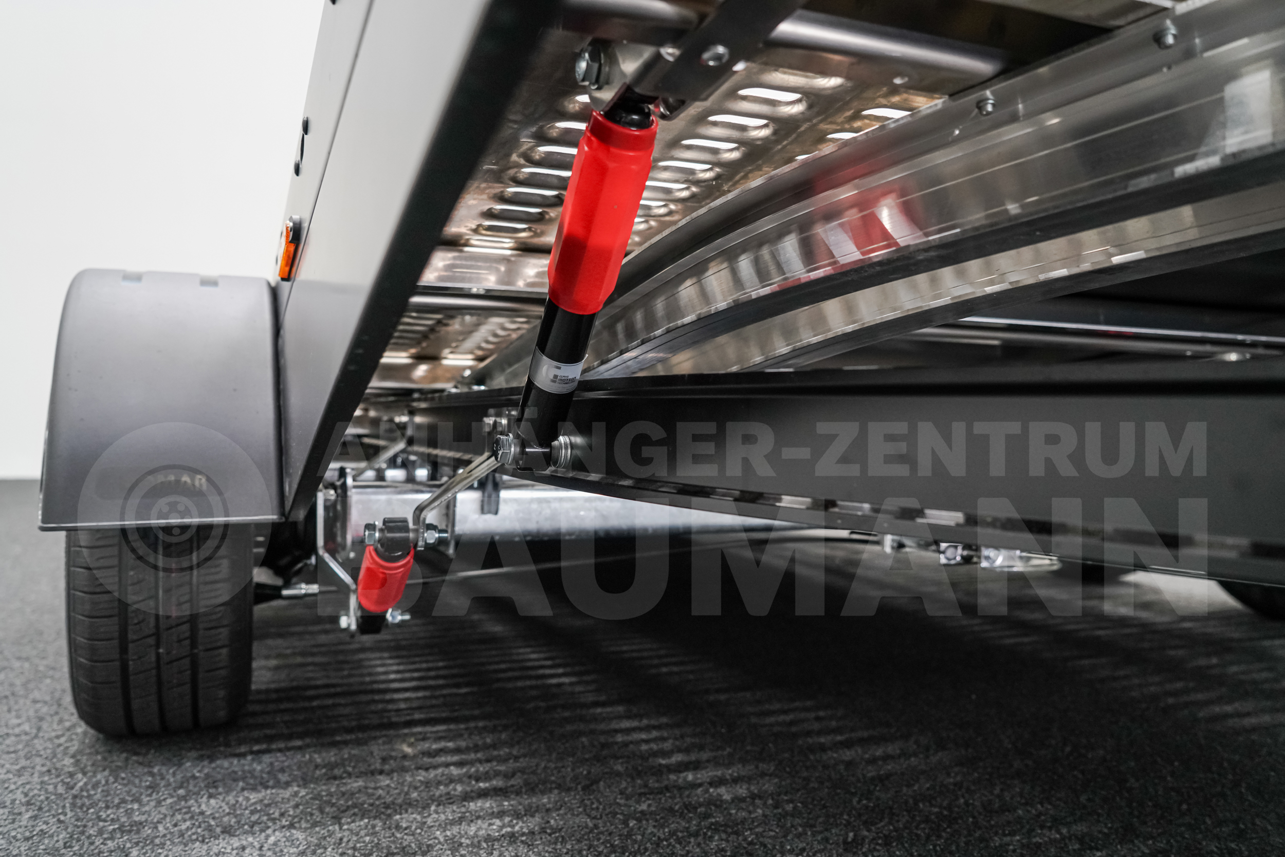 LORRIES PLAXX27-4520