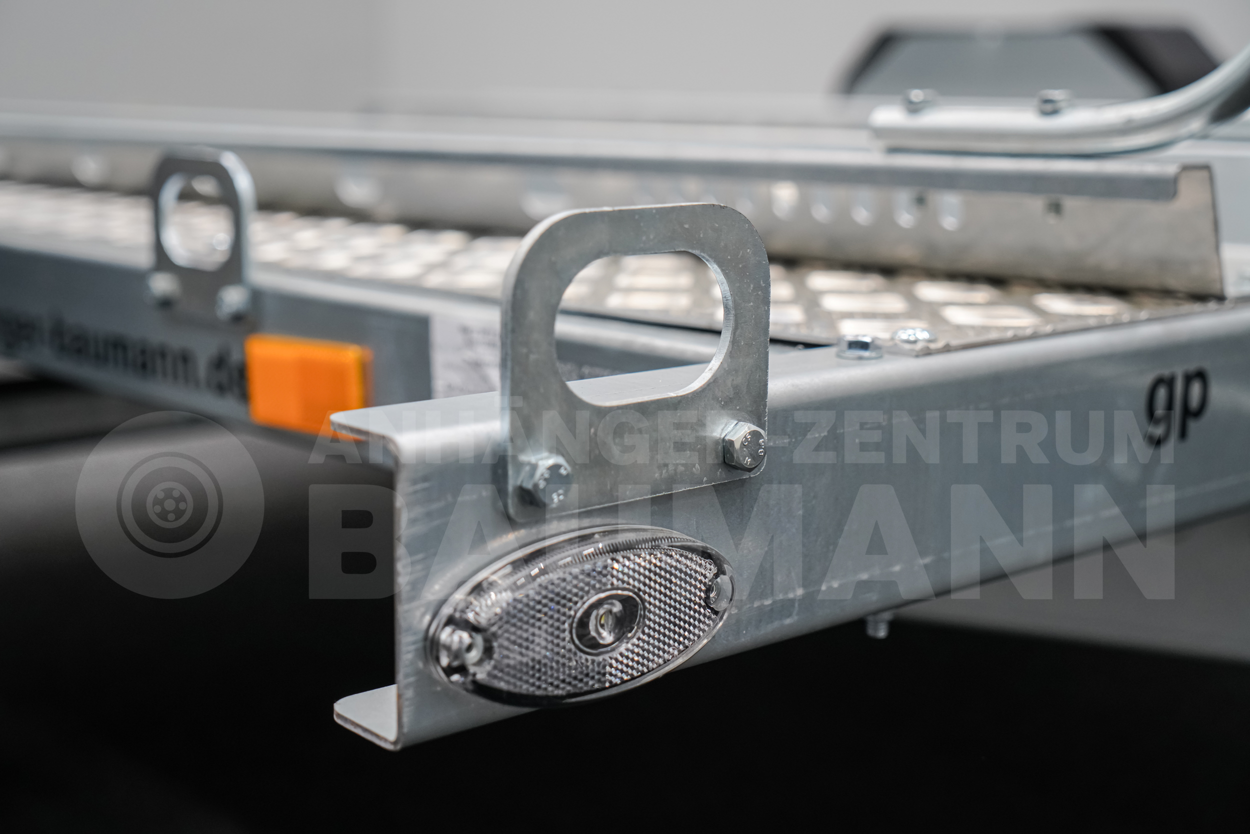 MARTZ GP 2 R PREMIUM | PARABELFEDERUNG | ALUBODEN