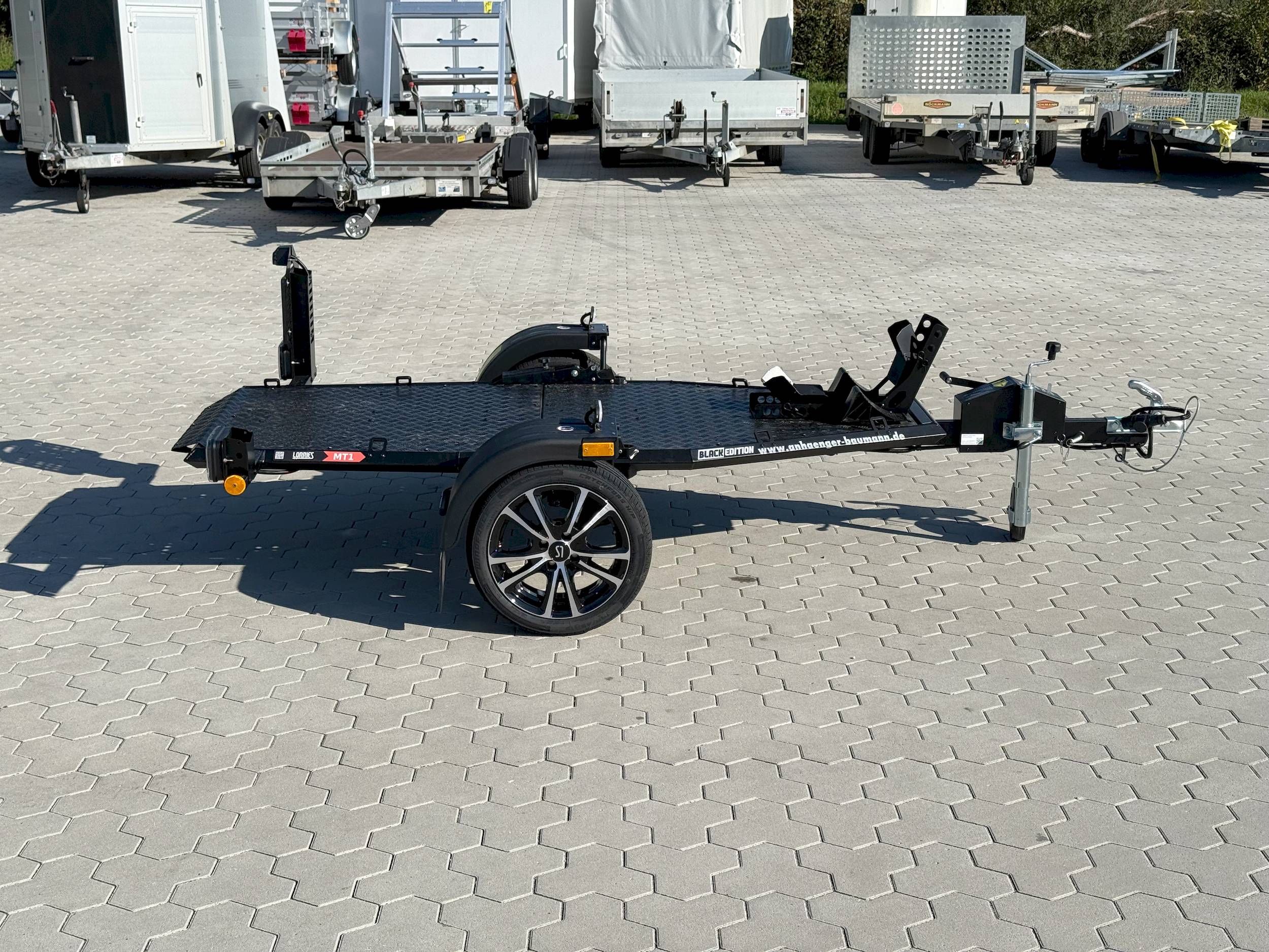 LORRIES MT-1 | BLACK EDTION