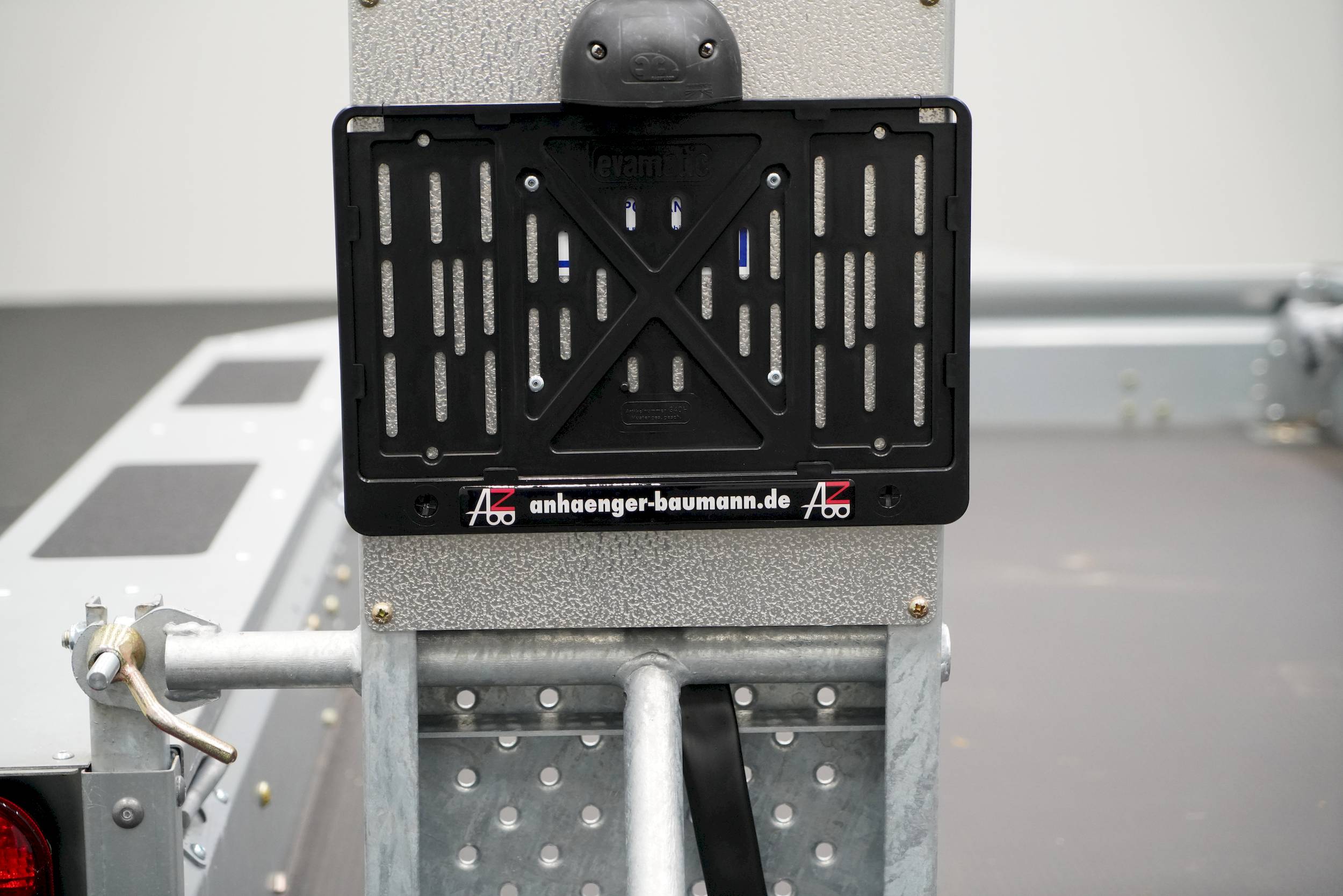 IFOR WILLIAMS GX105HD | SKIDS