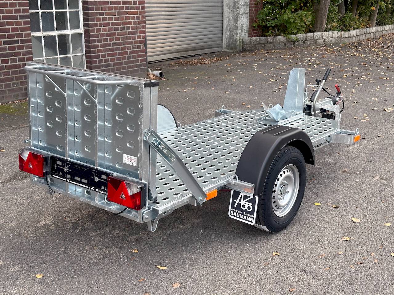 VEZEKO MOTOVAN A13