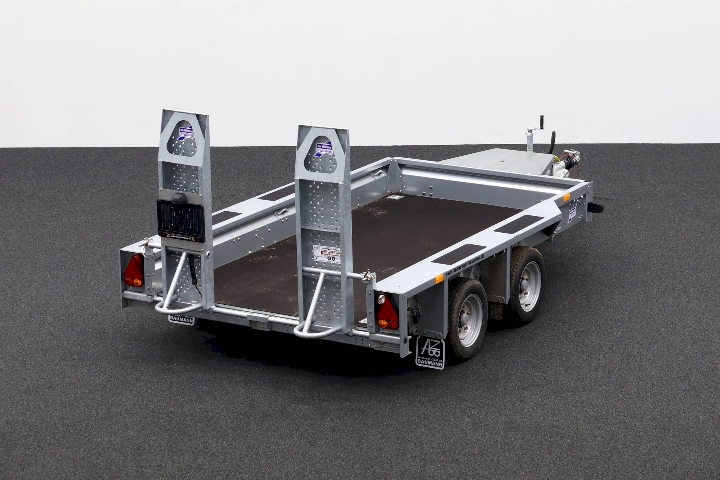 IFOR WILLIAMS GX105HD | SKIDS
