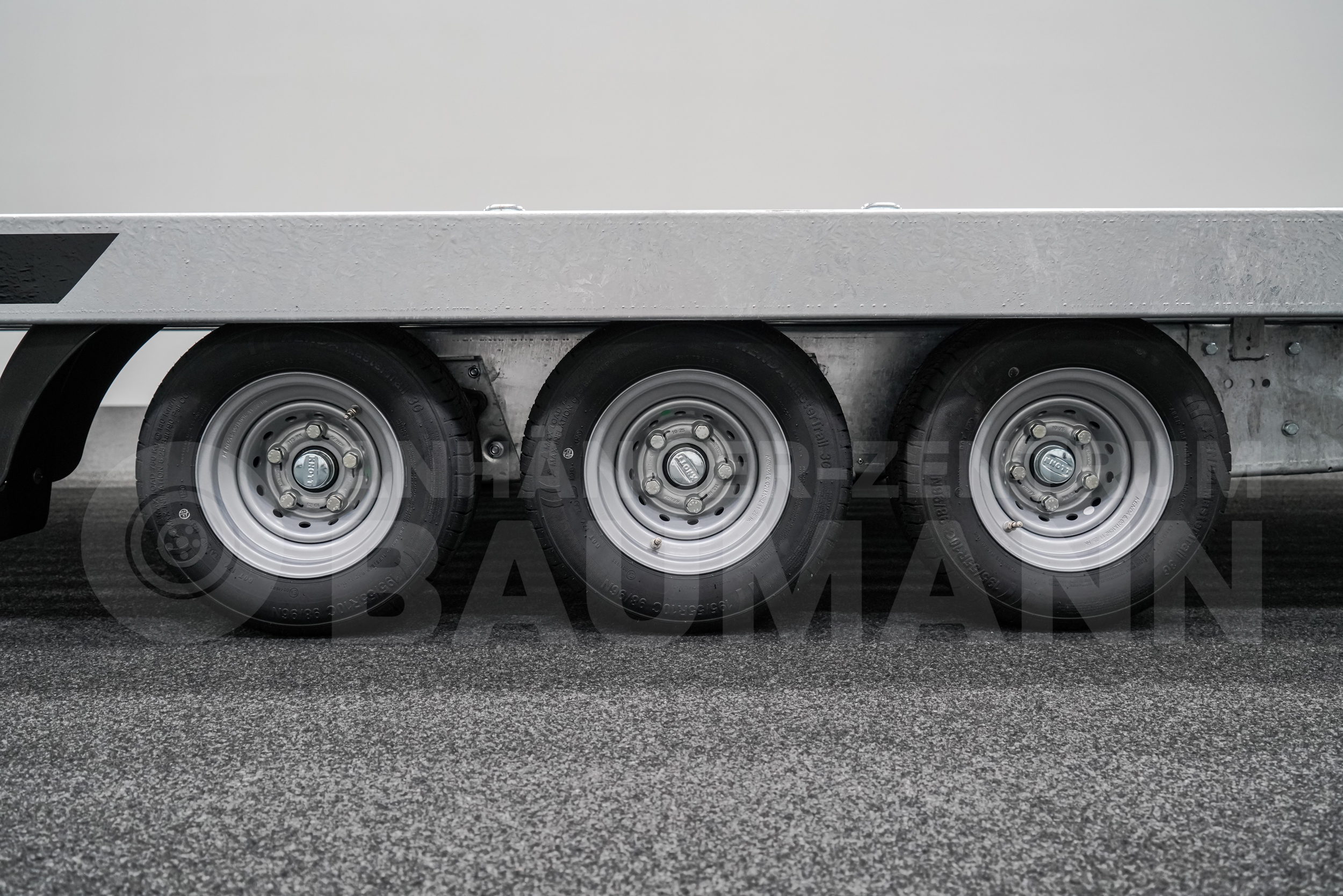 MARTZ GT KIPPBAR 480/3 3,5T | ALUBODEN MITTIG