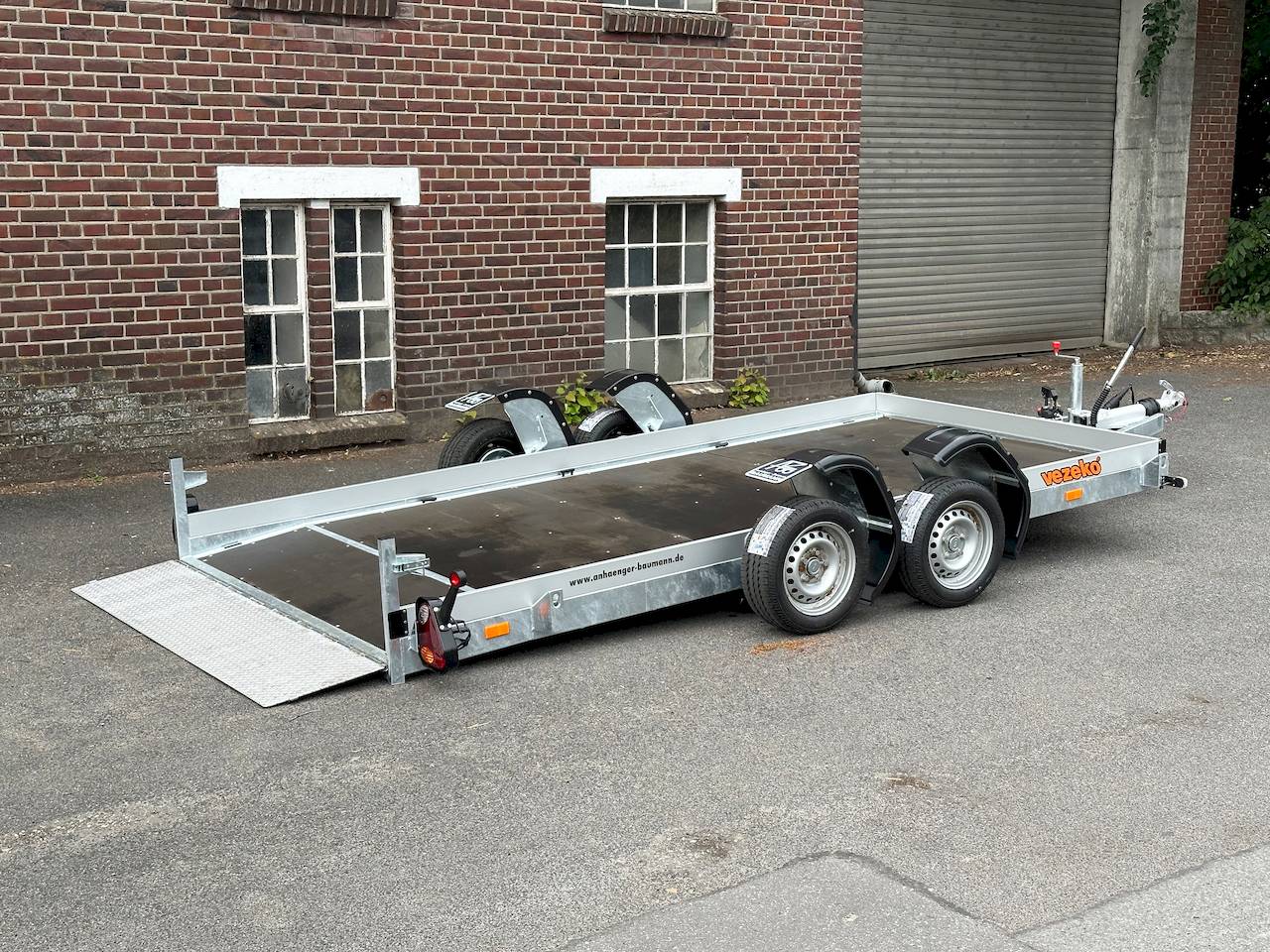 VEZEKO HUSKY CAR FB 35.39 | RAMPE