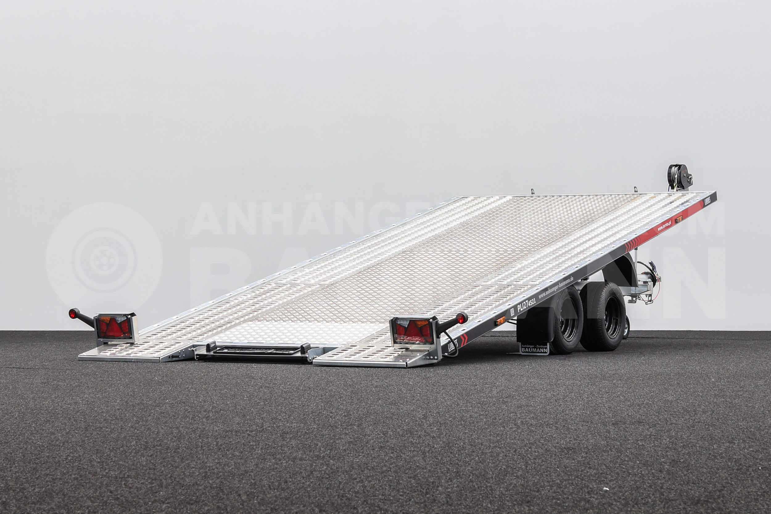 LORRIES PLI27-4521 I ALUBODEN MITTIG