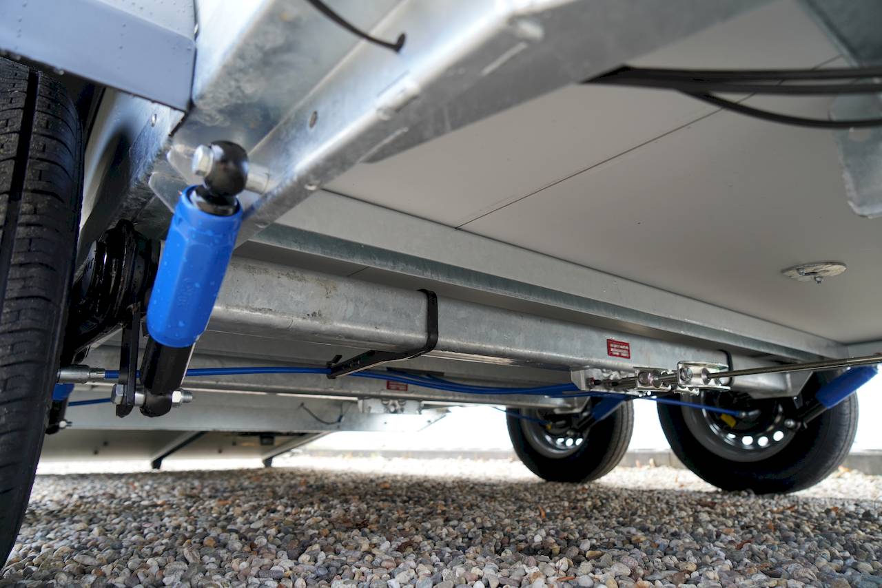 HUMBAUR EQUITOS ALU PLUS 2400 | BLACK
