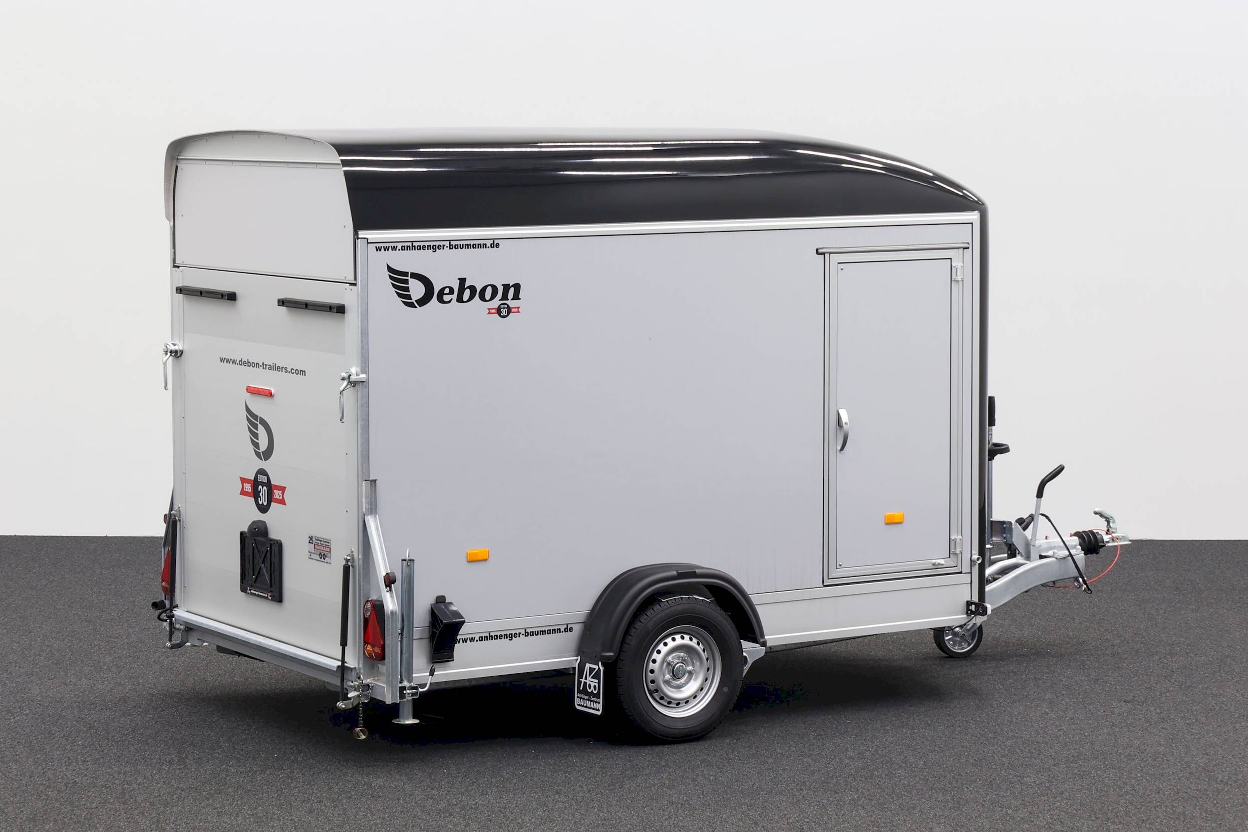 CHEVAL LIBERTE DEBON C400 WABENKERN ROADSTER