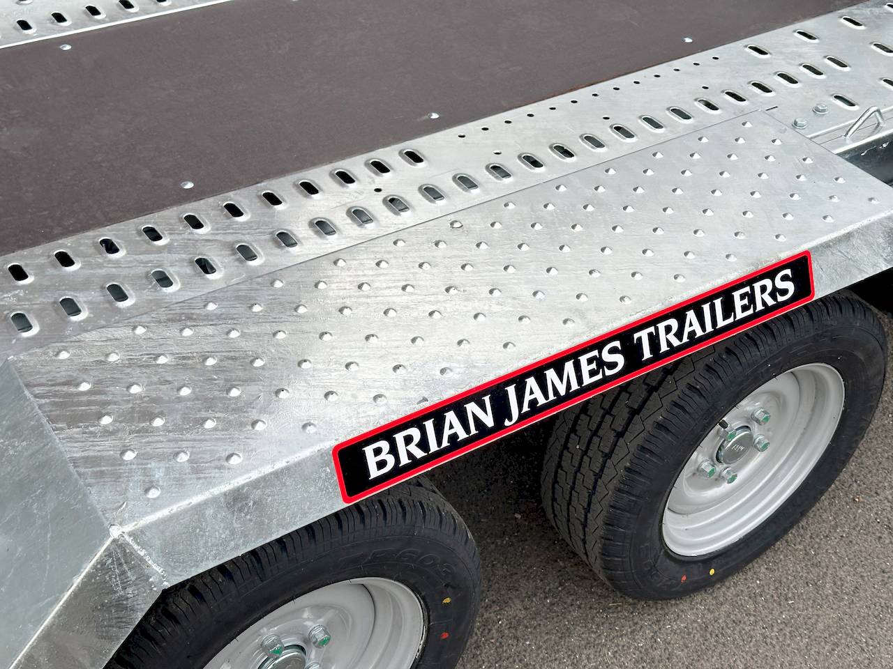 BRIAN JAMES DIGGER PLANT 543-3217-35-2-12 | SCHWERLASTRAMPE