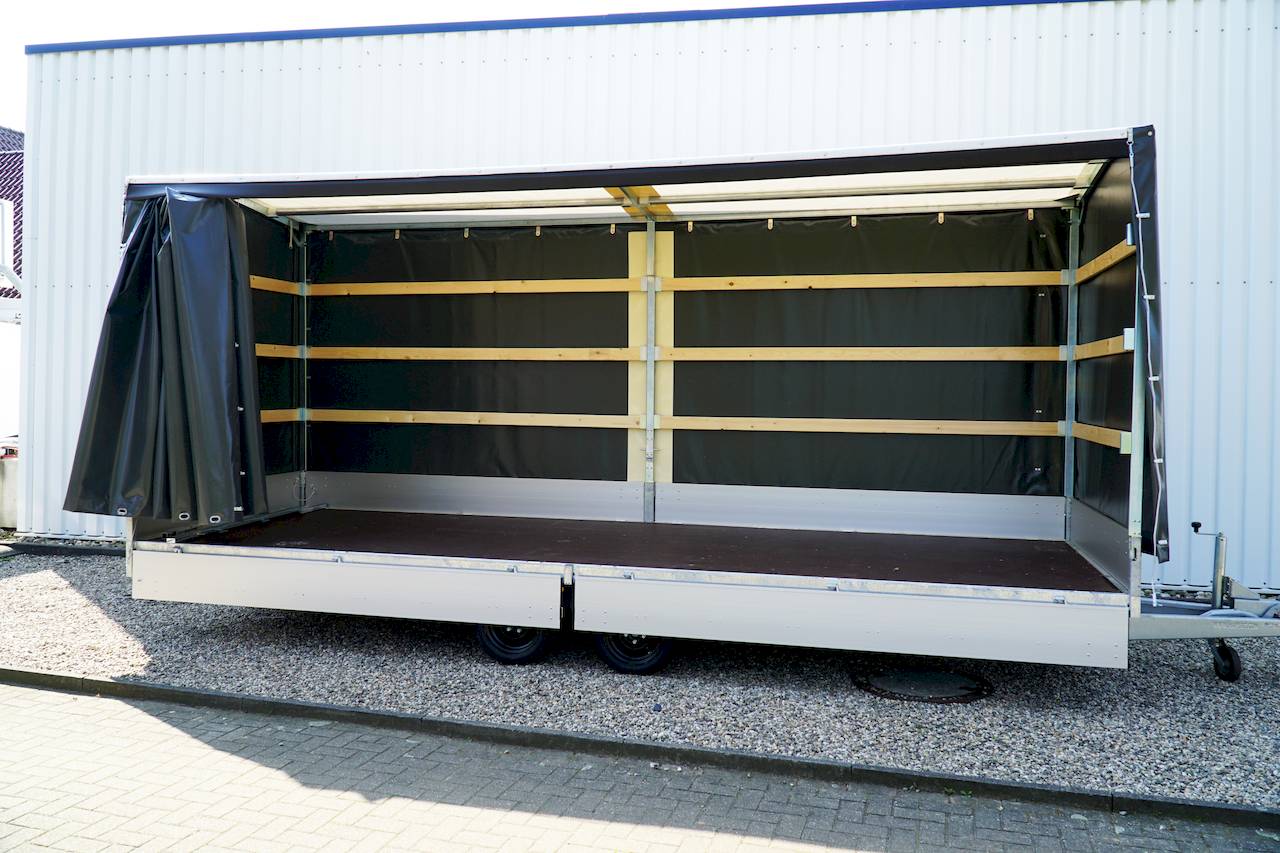 GESCHLOSSENER PLANENANHÄNGER - XXL - MIETEN