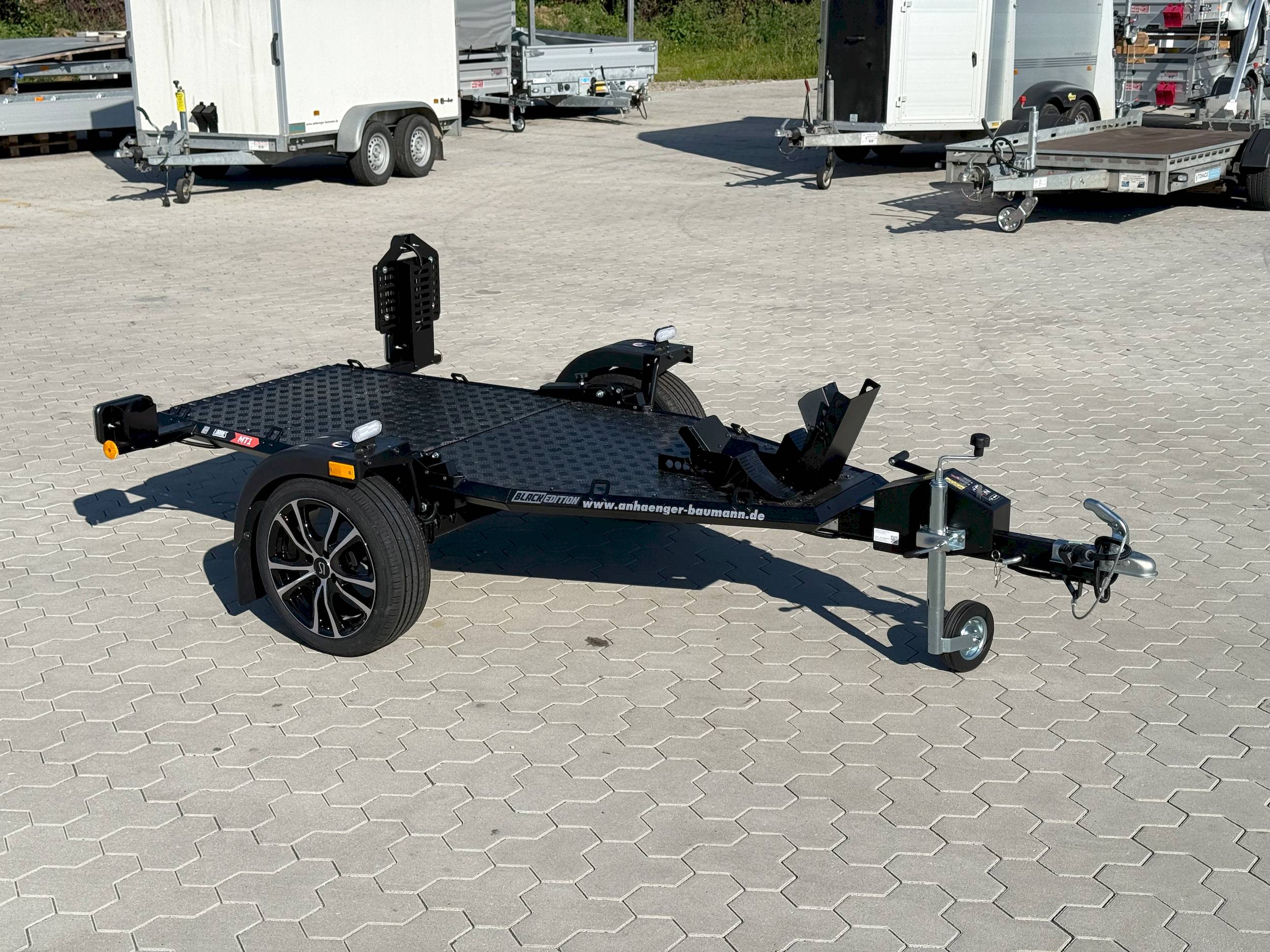 LORRIES MT-1 | BLACK EDTION