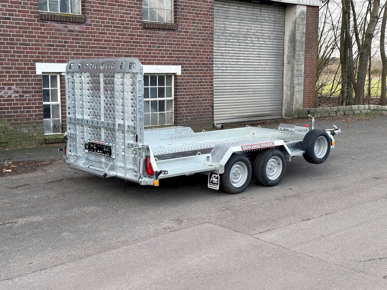 BRIAN JAMES DIGGER PLANT 543-3717-35-2-12 | SCHWERLASTRAMPE