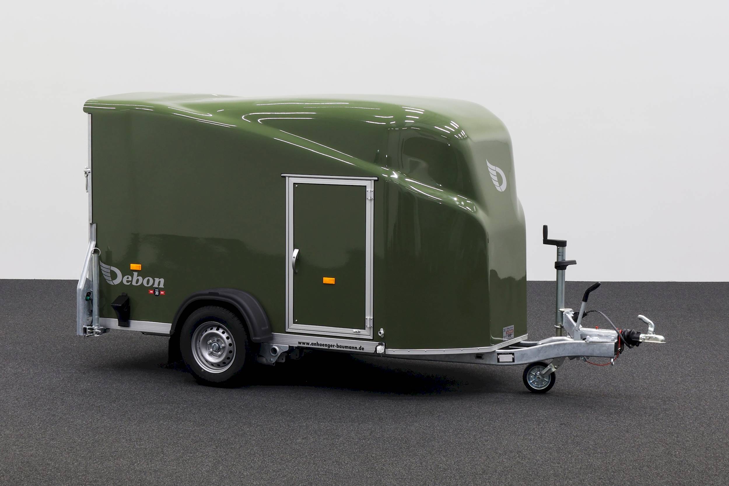 CHEVAL LIBERTE DEBON CARGO 1300