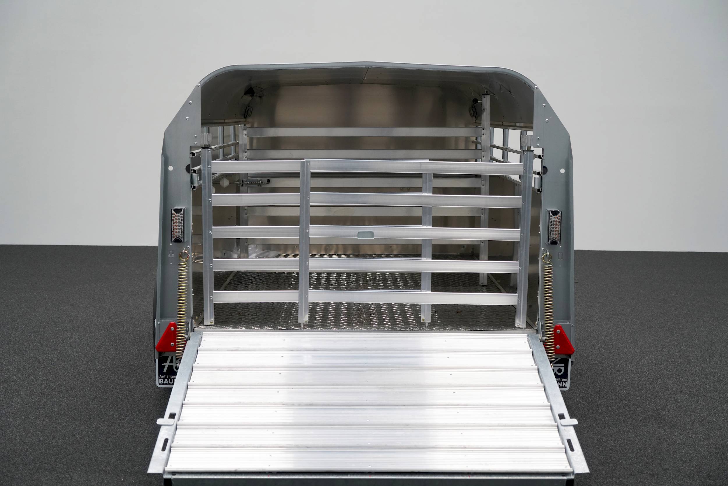 IFOR WILLIAMS TA5 | 8x4