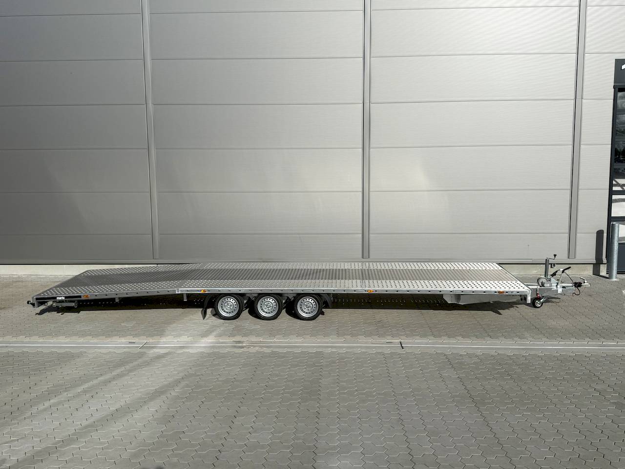 MARTZ GT PLUS 850/3 S 3,5T | ALUBODEN MITTIG | ALURAMPEN