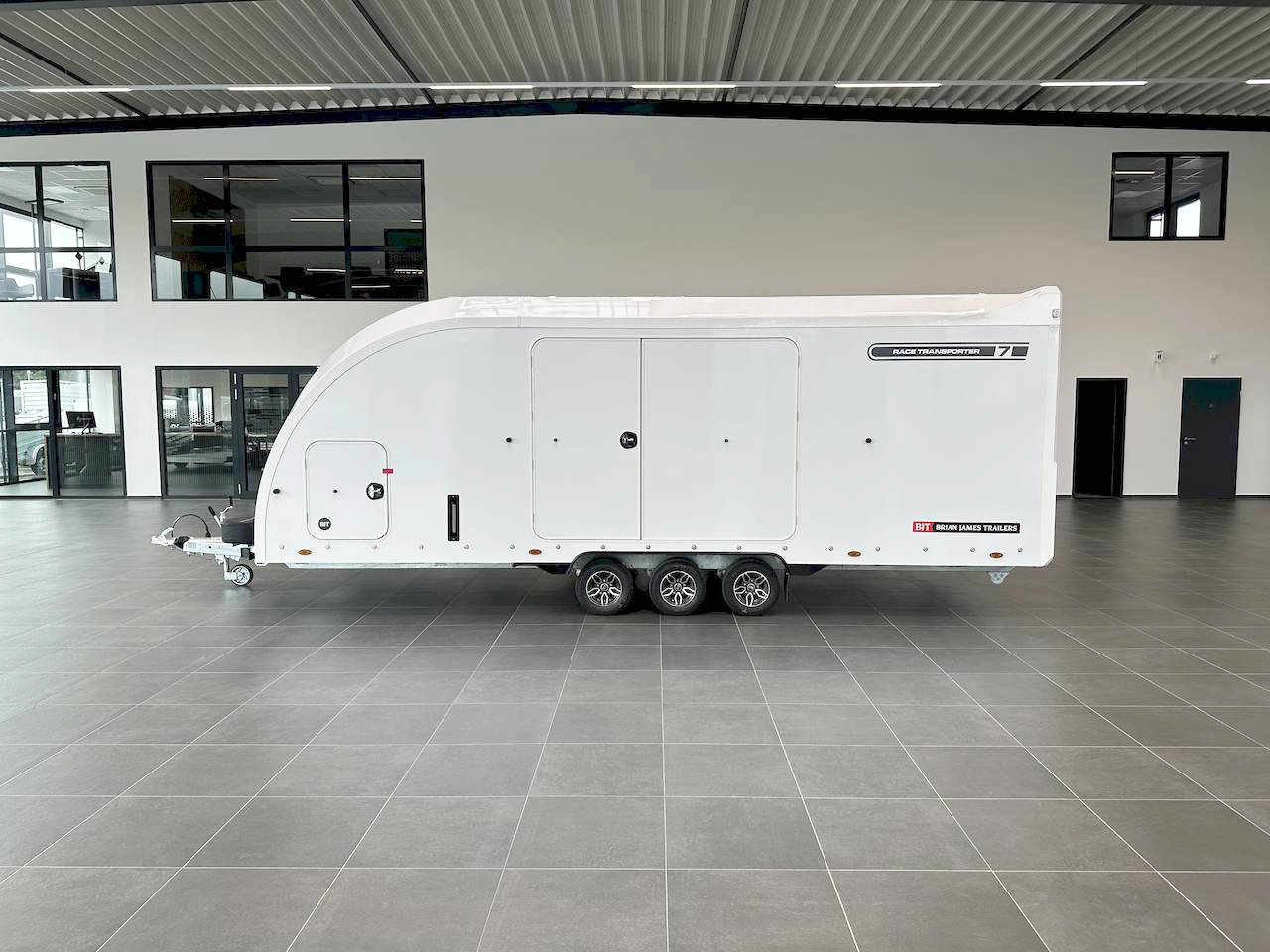 BRIAN JAMES RACE TRANSPORTER 7 | 397-6023-35-3-10-W | TRIDEM | ZUSATZRAMPEN