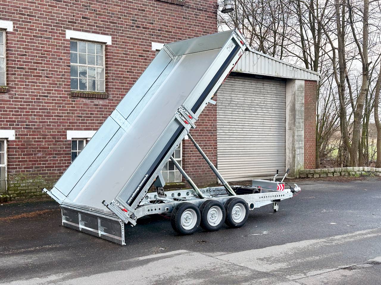 BRIAN JAMES TIPPER 526-3620-35-3-12 | TRIDEM | PENDELKLAPPE