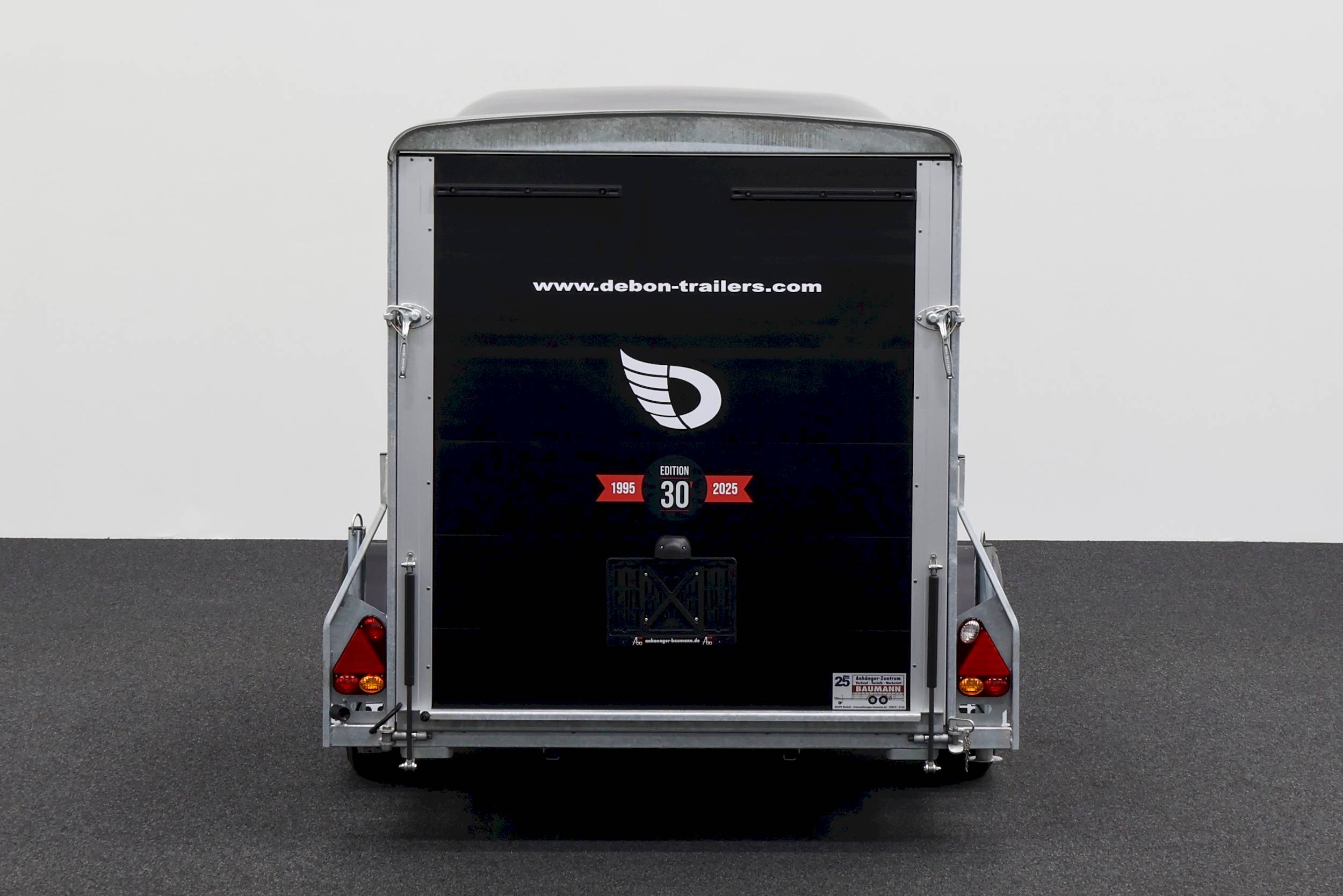 CHEVAL LIBERTE DEBON CARGO 1300