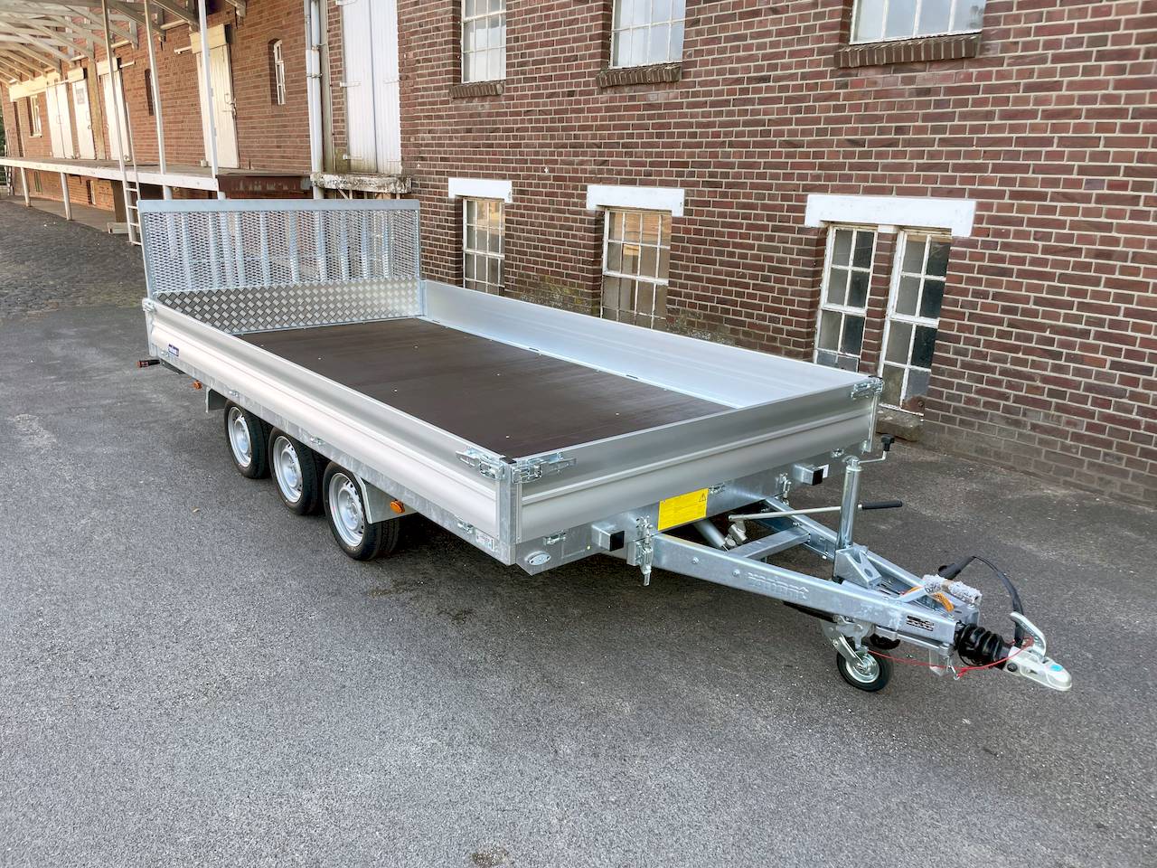 VARIANT 3543 UX | TRIDEM
