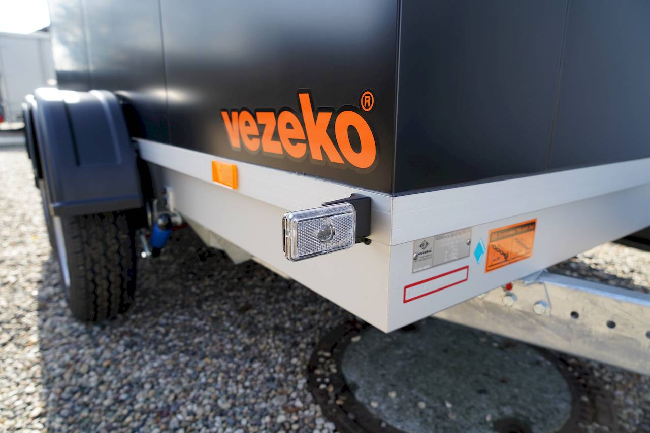 VEZEKO TK B 27.30 | BLACK | RAMPE