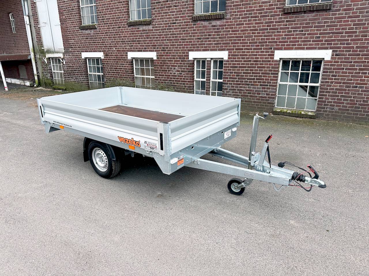 VEZEKO CARGO LIGHT DX 13.26