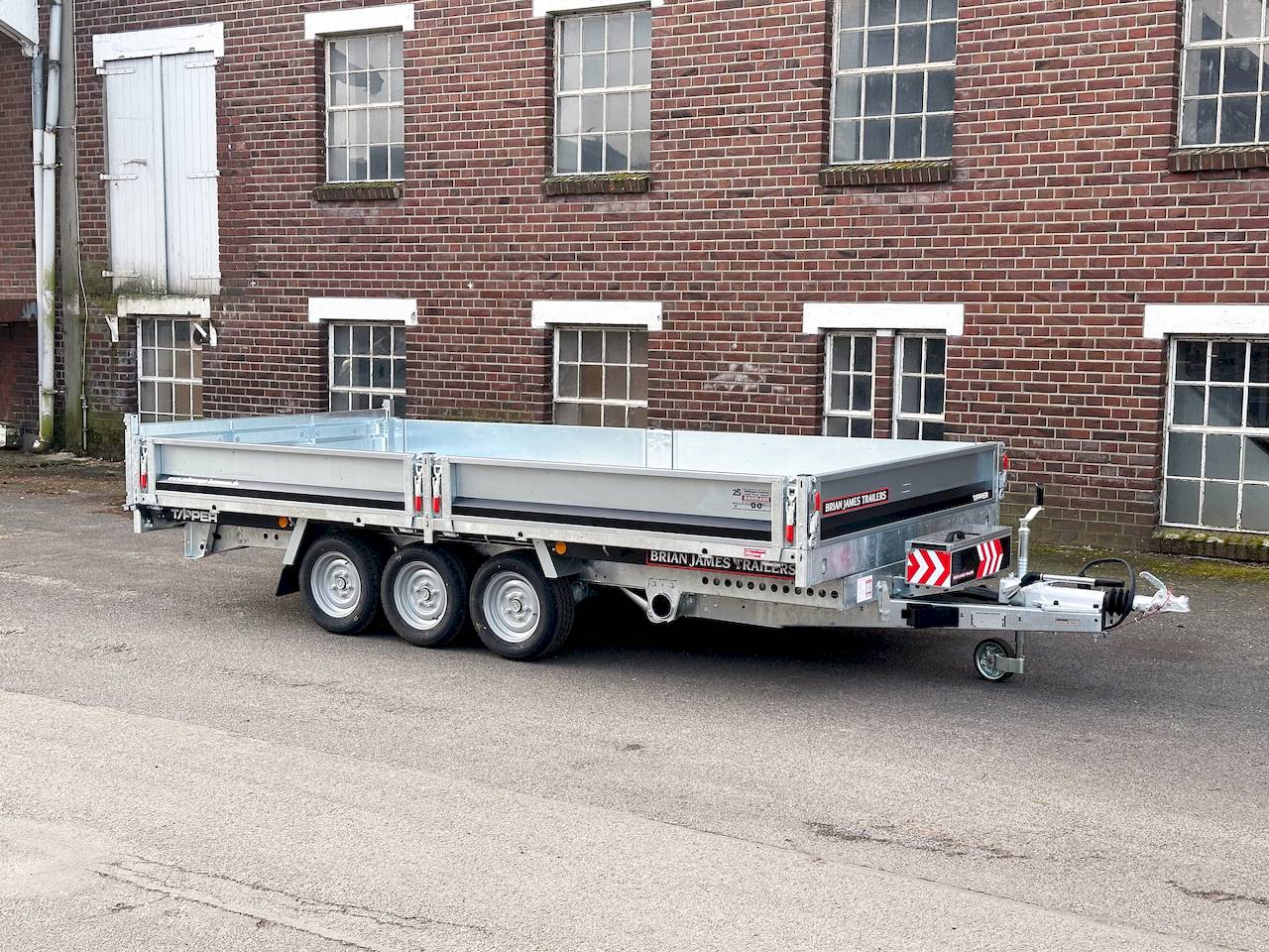 BRIAN JAMES TIPPER 526-4020-35-3-12 | TRIDEM | PENDELKLAPPE